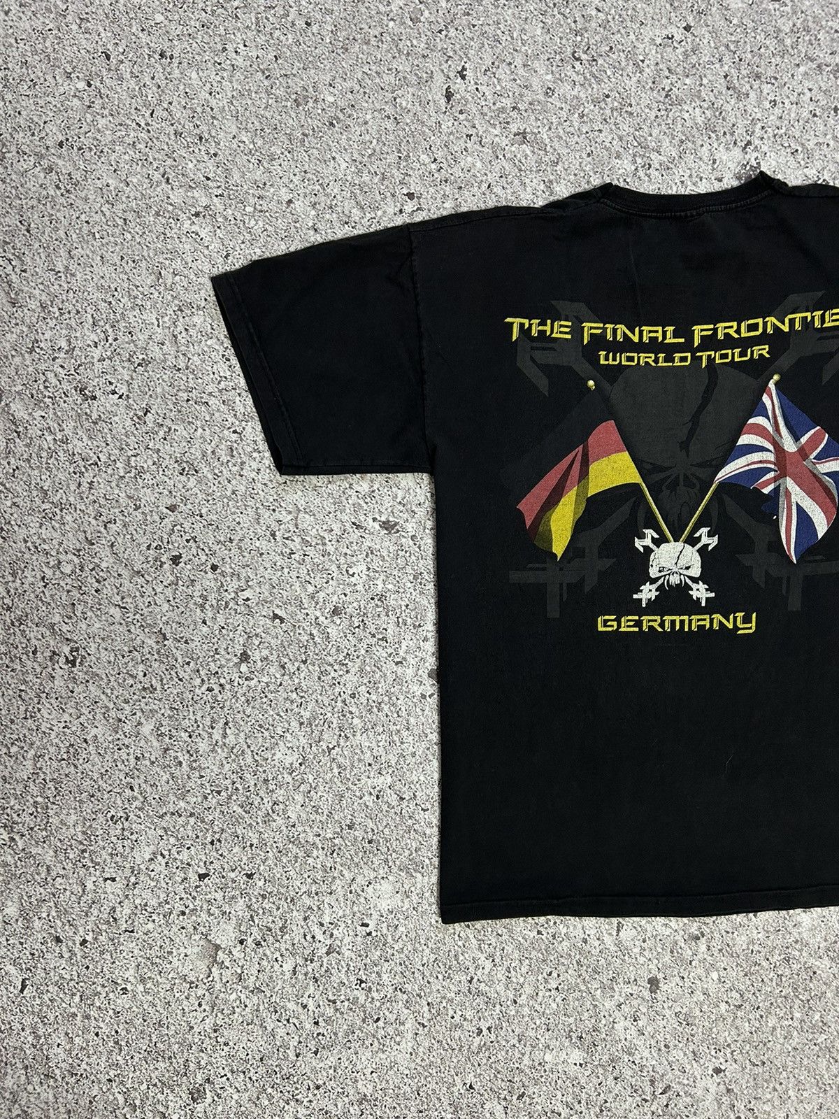 Band Tees × Iron Maiden Iron Maiden "The Final Frontier" 2010 World Tour T-Shirt Size US L / EU 52-54 / 3 - 7 Thumbnail