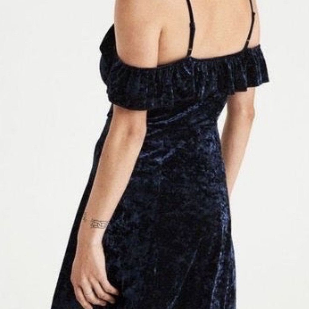 American Eagle Outfitters AMERICAN EAGLE Dark Blue Crushed Velvet Babydoll Mini Dress Size S / US 4 / IT 40 - 3 Thumbnail