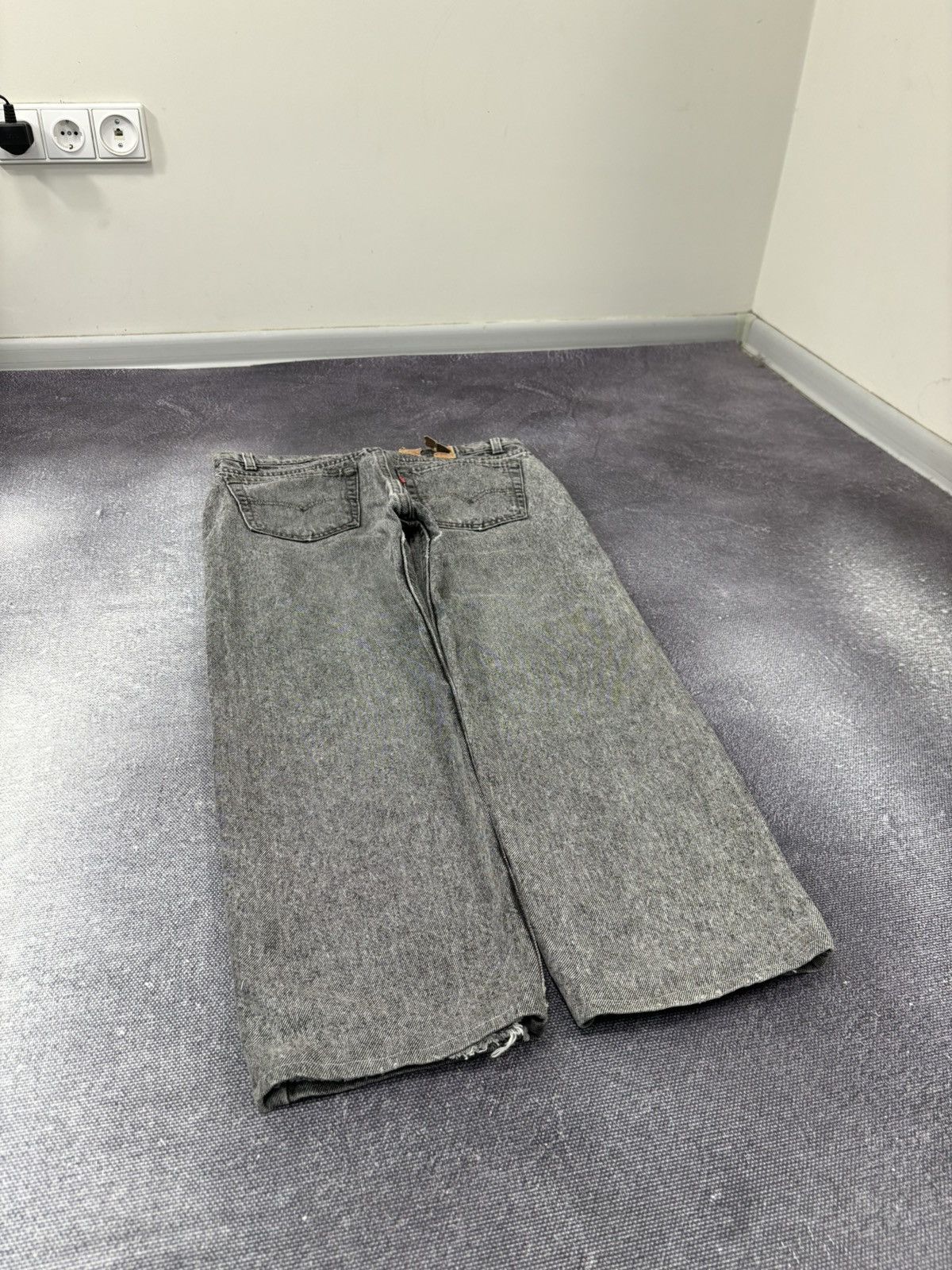 Levi's Vintage Levi’s 505 Made In USA Gray Acid Wash Denim Jeans Size US 36 / EU 52 - 3 Thumbnail