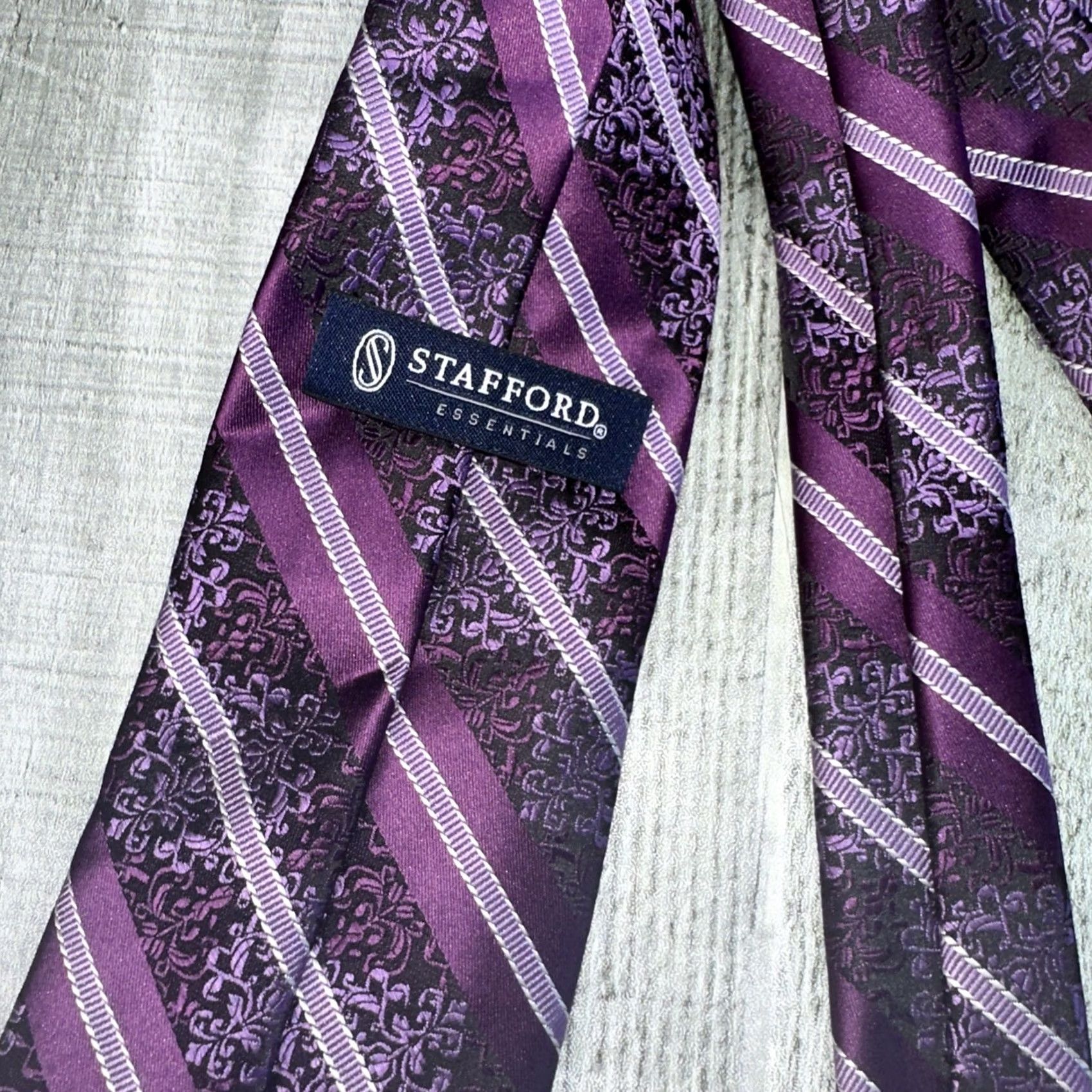 Essentials VINTAGE? Men’s Stratford Essentials Purple Stripes 60 Inch Tie Shirt Men Striped Tie Purple 60 Inch Essentials Boys? Size ONE SIZE - 4 Thumbnail