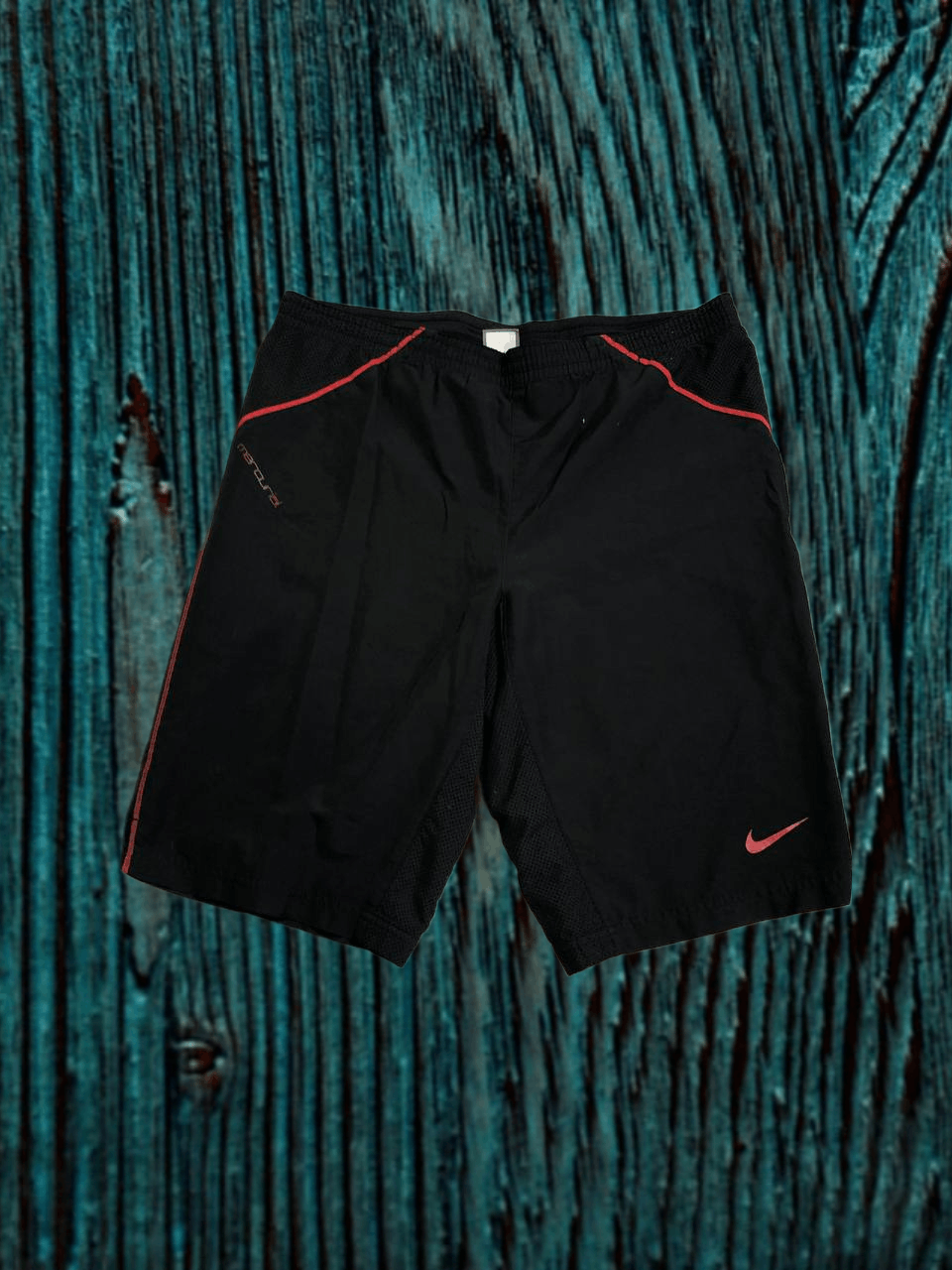 Nike Nike streetwear shorts logo Size US 30 / EU 46 - 1 Thumbnail