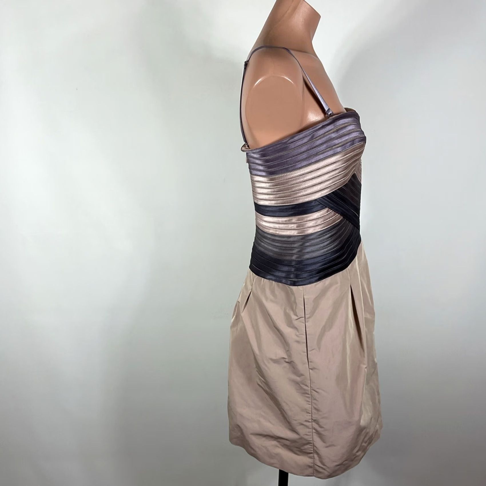 Bcbgmaxazria VINTAGE BCBG MaxAzira Dress 6 Taupe Purple Bandage Sheath Cocktail Mini Bubble Y2K Size M / US 6-8 / IT 42-44 - 4 Thumbnail