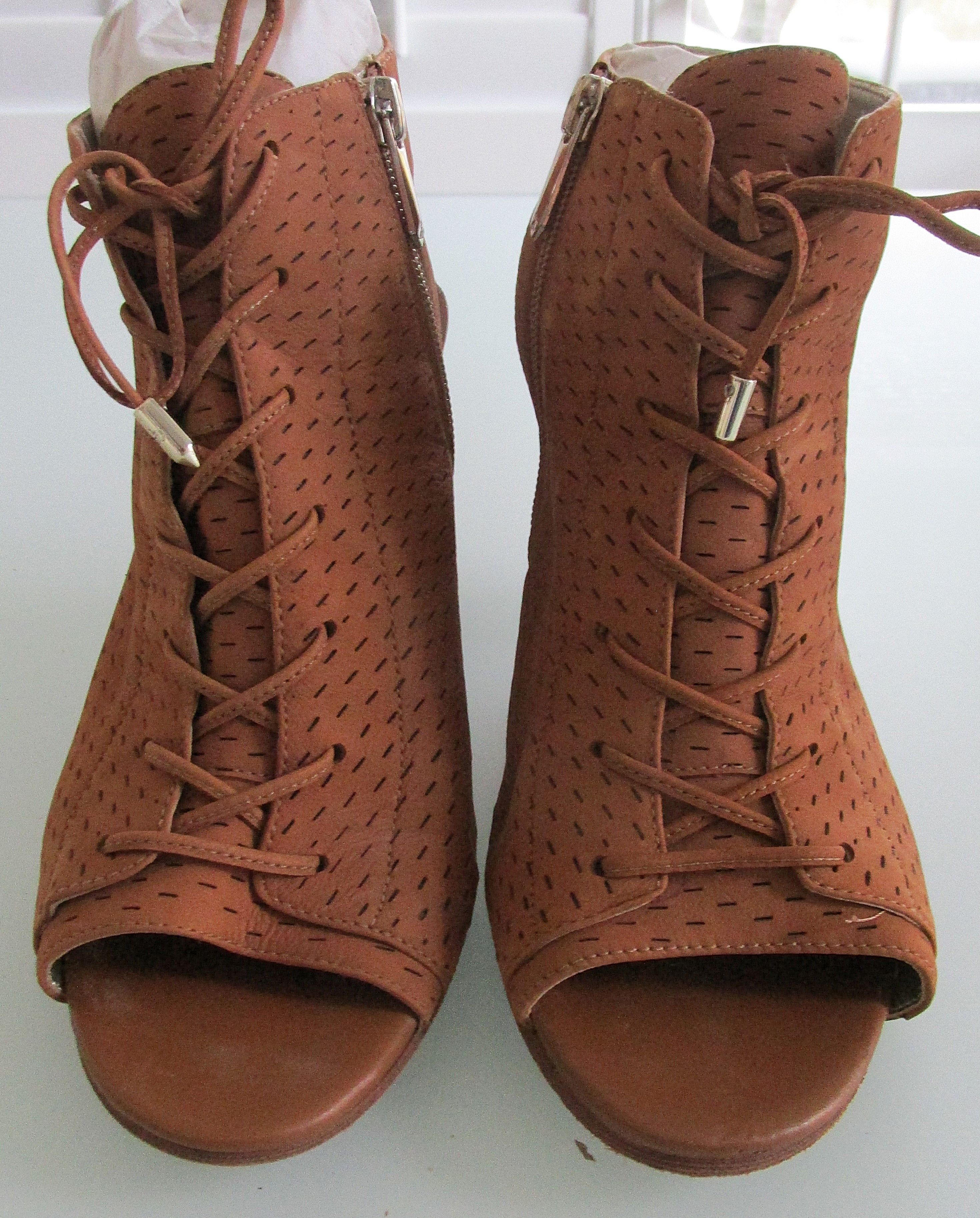 Sam Edelman Sam Edelman "Ennette" Suede Lace Up Heels Size 8M Size US 8 / IT 38 - 1 Thumbnail