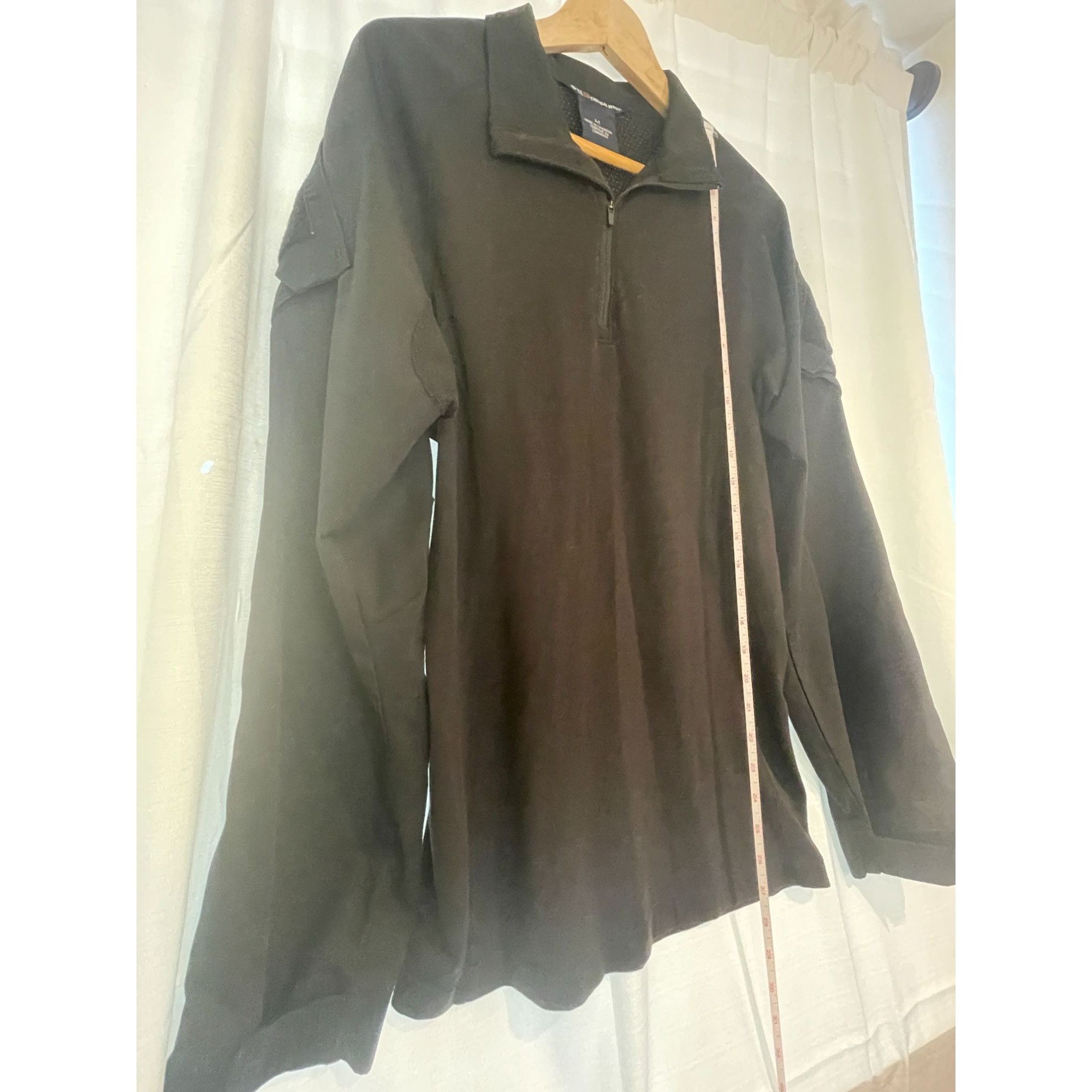 Other TM7040- 5.11 Tactical Series Men’s Medium Black Long Sleeve Size US M / EU 48-50 / 2 - 8 Thumbnail