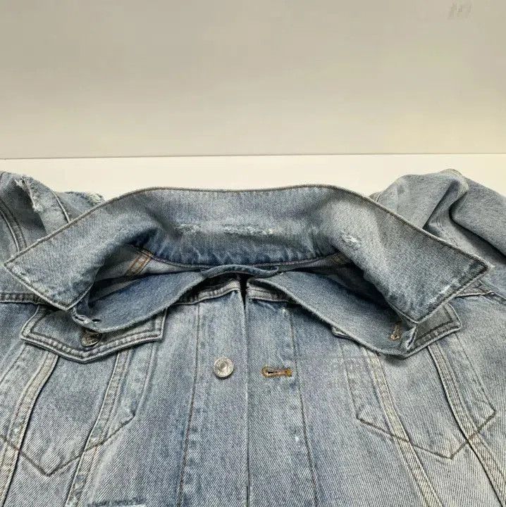 Balenciaga Balenciaga FW21 Oversized Logo Denim Jacket. Size US S / EU 44-46 / 1 - 3 Thumbnail