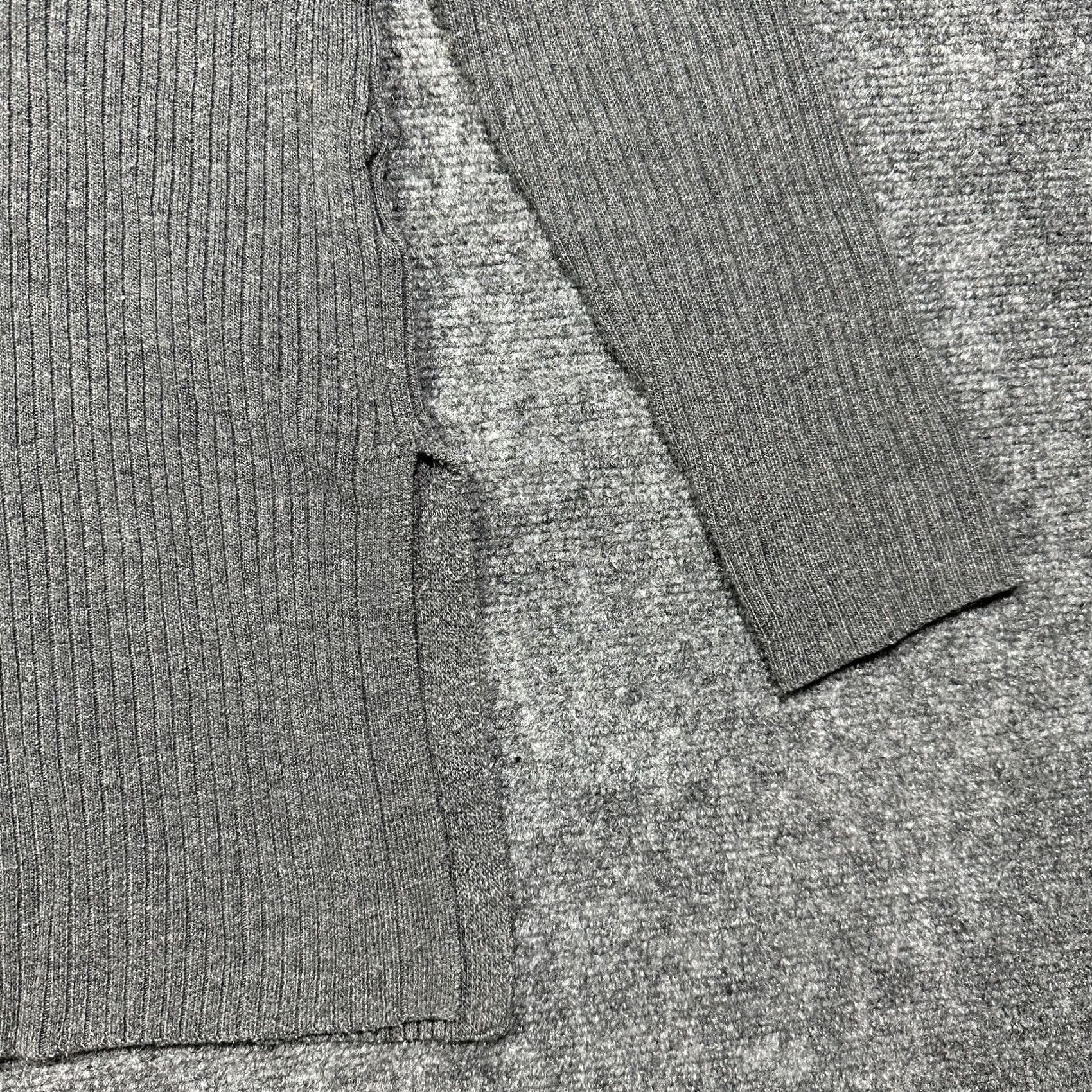 Anthropologie VINTAGE Anthropologie Ett Twa Sweater Womens Small Gray Cable Knit V Neck Split Hem Size S / US 4 / IT 40 - 2 Thumbnail
