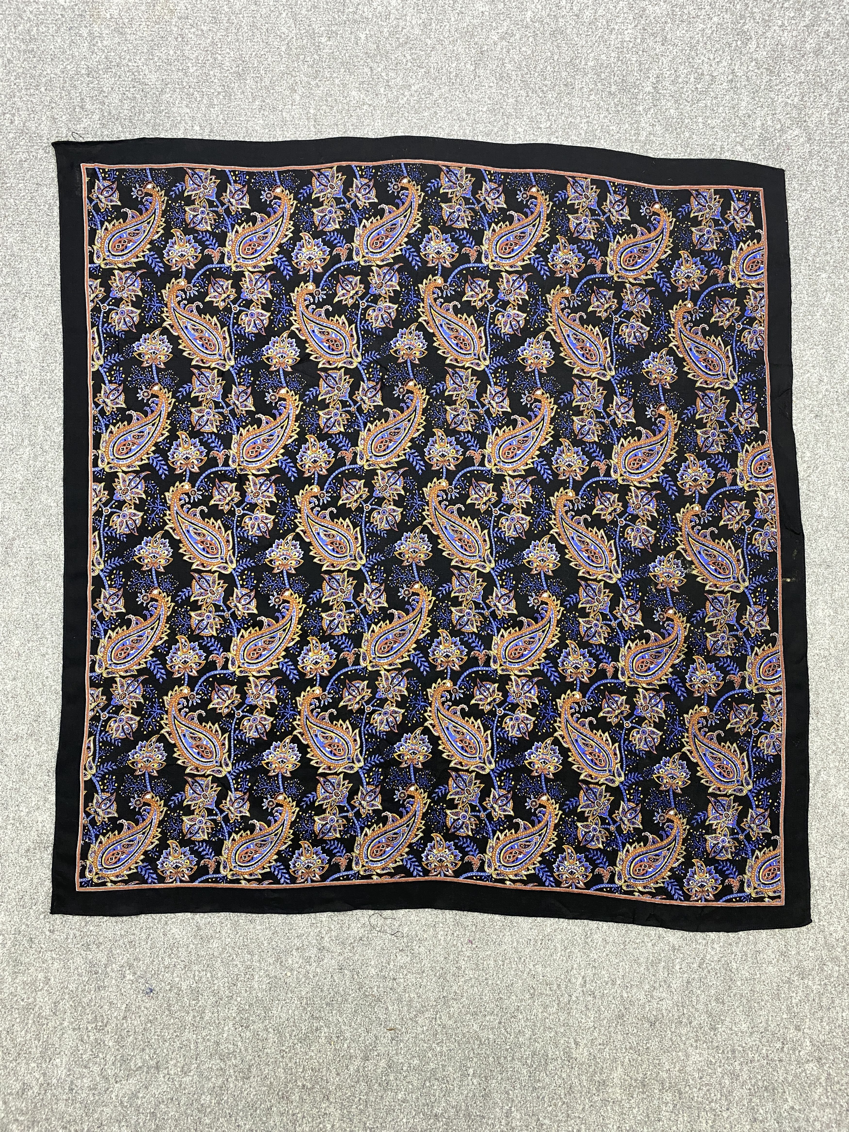 Vintage Paisley Wool Scarf Shawl Babushka head Scarf SN0045 Size ONE SIZE - 3 Thumbnail