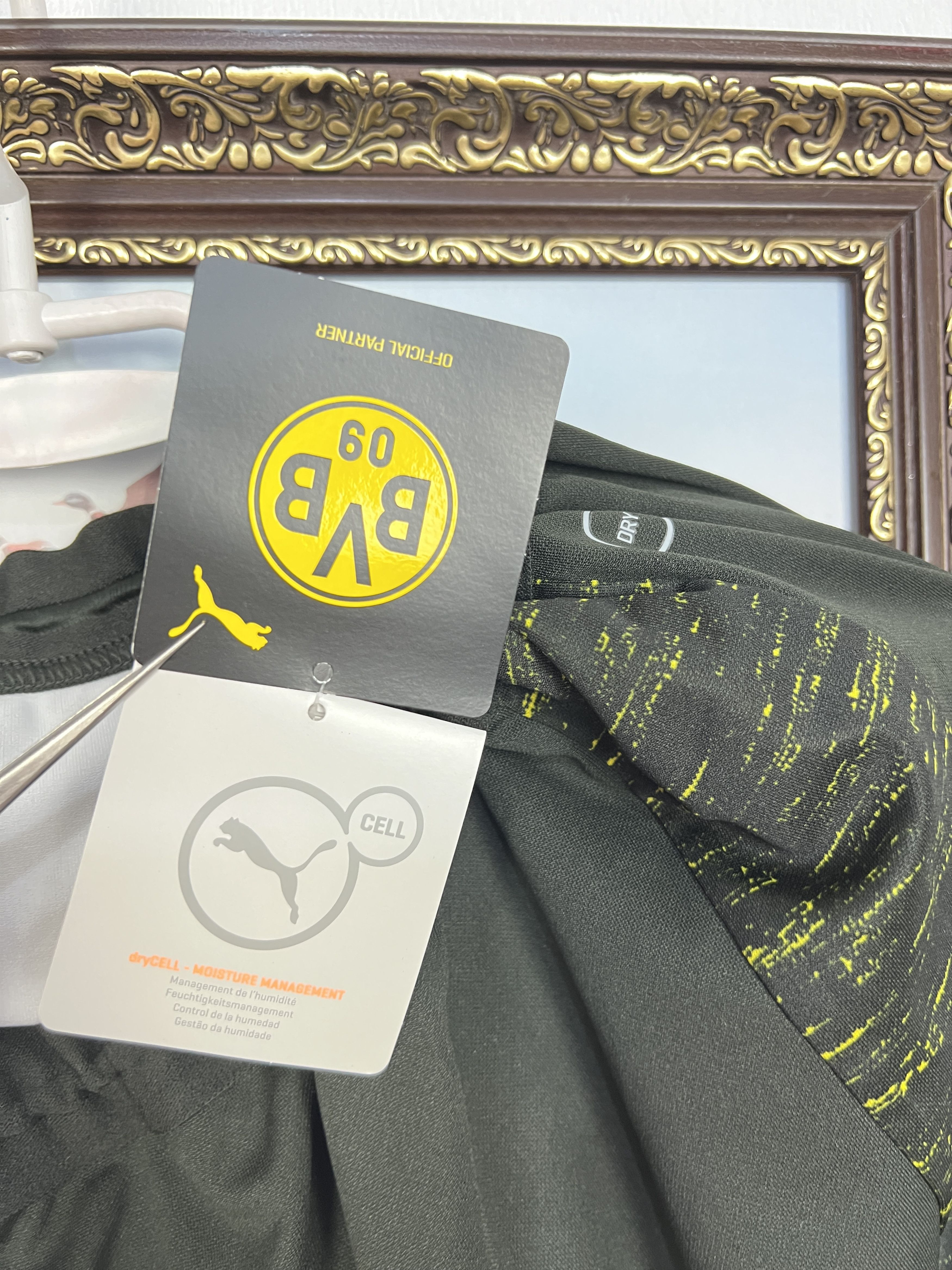 Puma Puma Borussia Dortmund Football Shorts Soccer Athletic 3XL Size US 40 / EU 56 - 9 Thumbnail