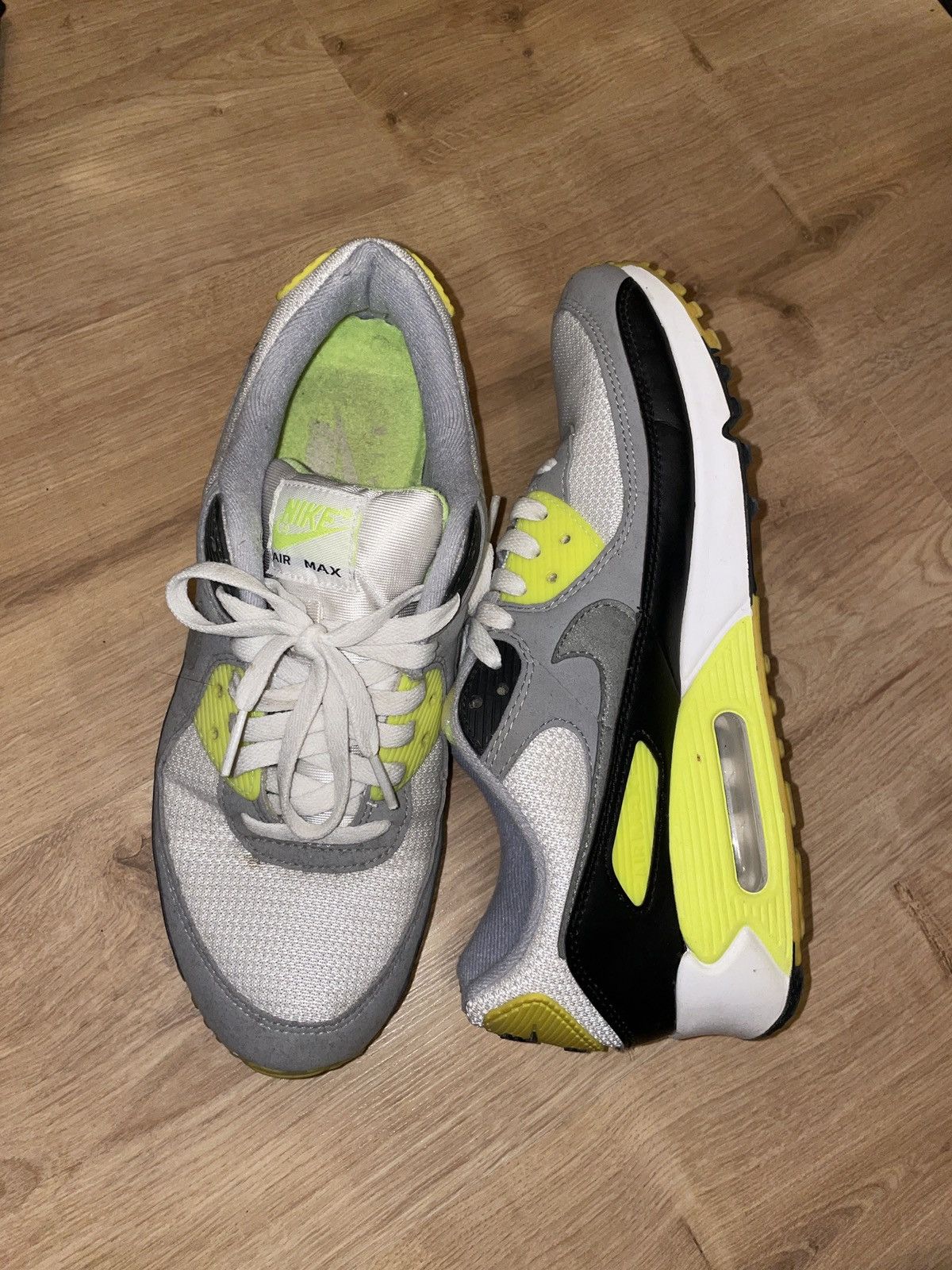 Nike NIKE Air Max 90s White Volt Size US 10 / EU 43 - 1 Thumbnail