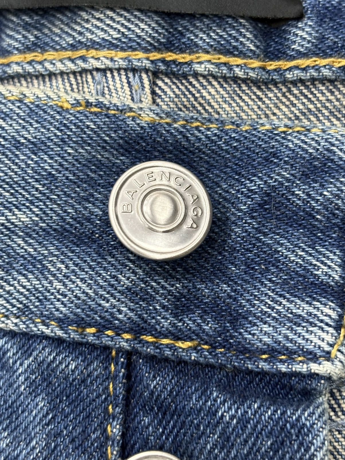 Balenciaga Balenciaga Stonewashed Bleach Brush Denim Jeans Size US 29 - 14 Thumbnail
