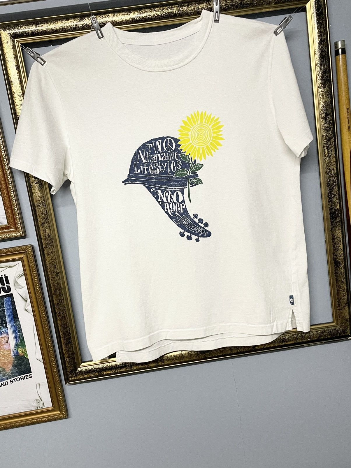 Japanese Brand Vintage 1990s Japan Designer Magic Number Sunflower Art Tee Size US M / EU 48-50 / 2 - 2 Thumbnail
