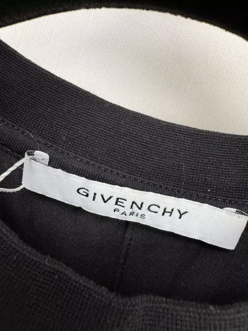 Givenchy Givenchy Short Sleeve, Size S Size US S / EU 44-46 / 1 - 2 Thumbnail