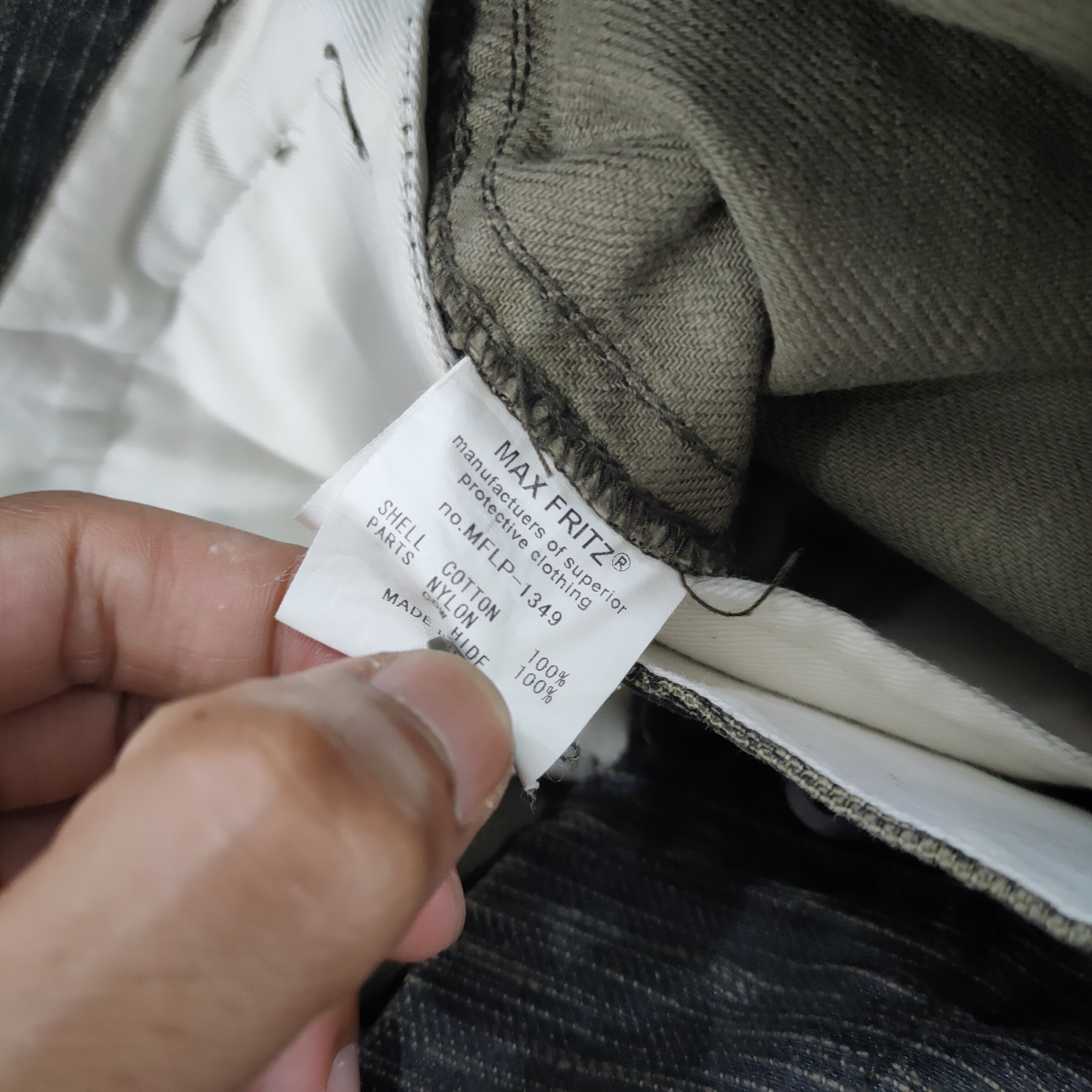 Japanese Brand FLARE MAXFRIZT BLACK MULTIPOCKET CARGO PANTS Size US 27 - 13 Thumbnail
