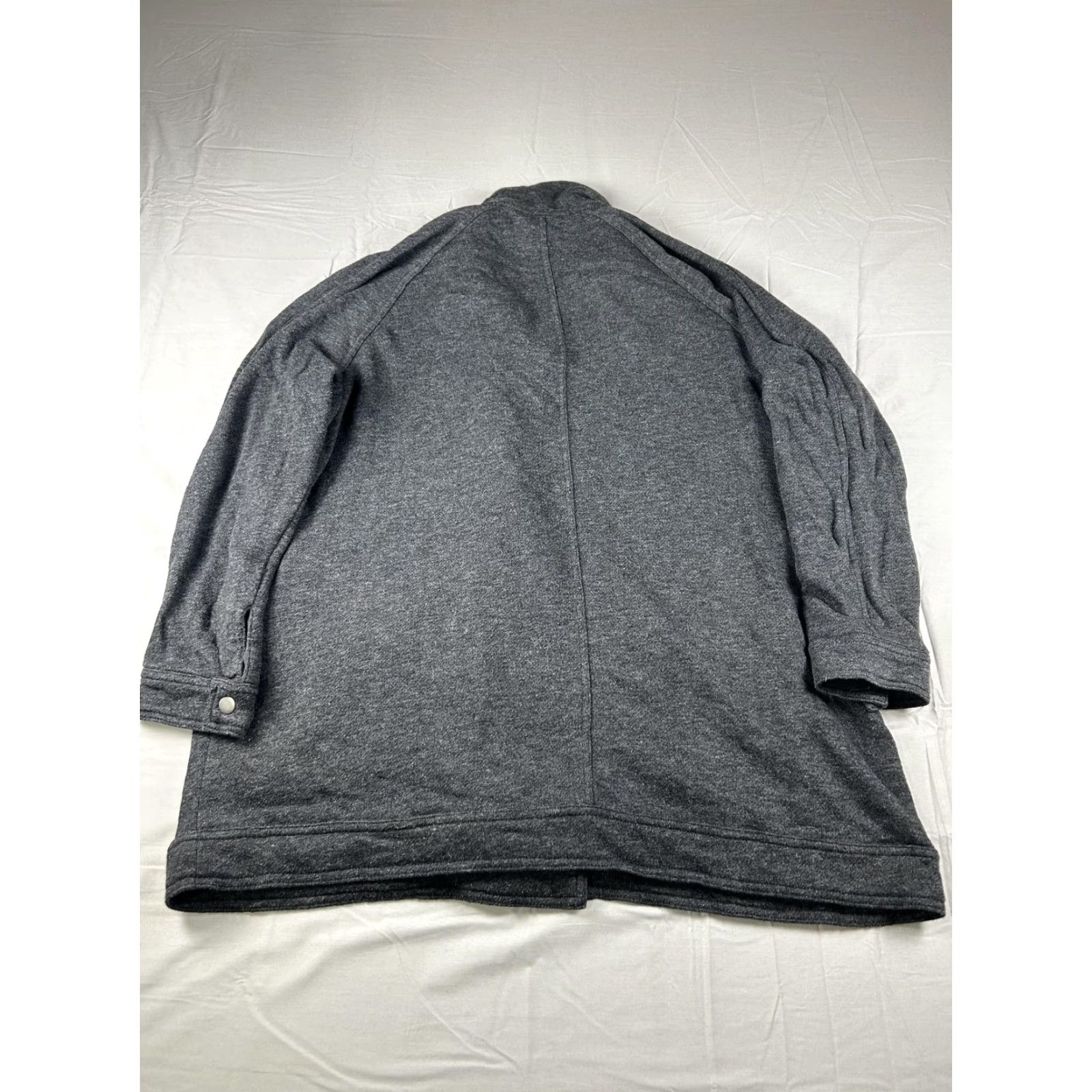 Free People VINTAGE? No. Free People Coat Womens Medium Gray Knit Mid-Length Lined Pockets Snap Front Collared Casual Fall Winter Size M / US 6-8 / IT 42-44 - 2 Thumbnail