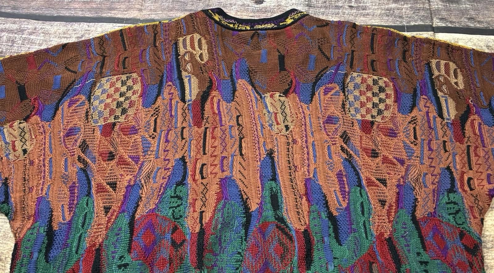Coogi Coogi Sweater Mens L 3D Knit Flowers Mercerized Cotton Size US L / EU 52-54 / 3 - 12 Thumbnail