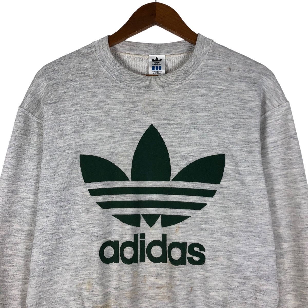 Adidas Adidas Vintage Trefoil Big Logo Crewneck Sweatshirt Size US L / EU 52-54 / 3 - 2 Thumbnail