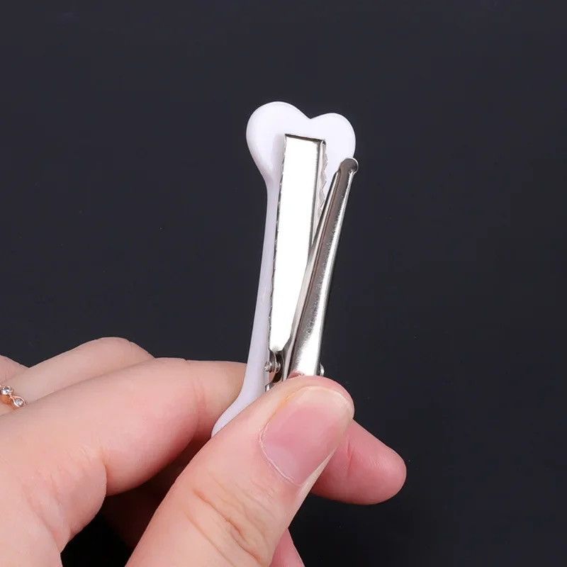 Jewelry White Headwear Dog Bone Clips Side Hairpins Size ONE SIZE - 2 Thumbnail
