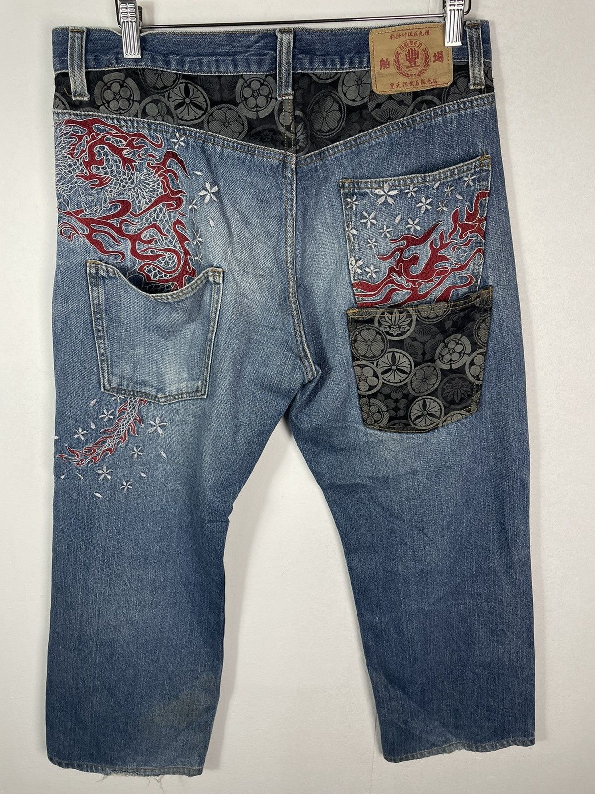 Japanese Brand Rare Japanese Dragon Embroidery Jeans Size US 34 / EU 50 - 2 Thumbnail