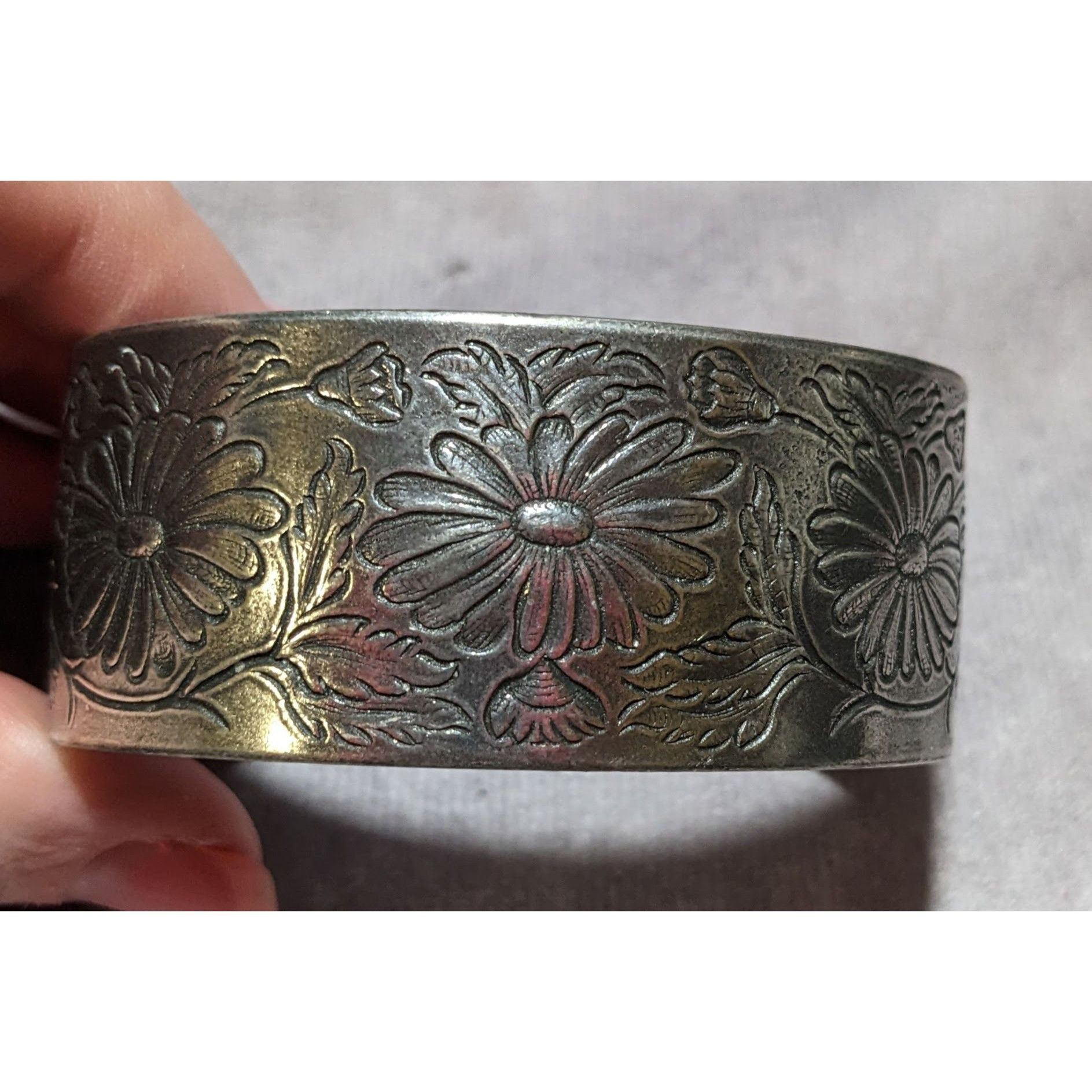 Other Salisbury Pewter September Floral Cuff Size ONE SIZE - 8 Thumbnail