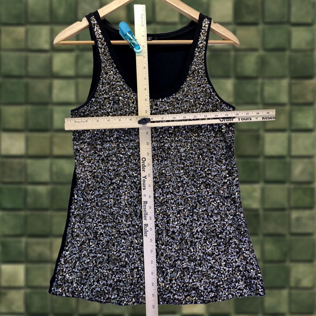 Express Express Women’s Tank Top M Black/Gold Sequined Sleeveless Scoop Neck Pullover Party/Cocktail Size M / US 6-8 / IT 42-44 - 1 Thumbnail