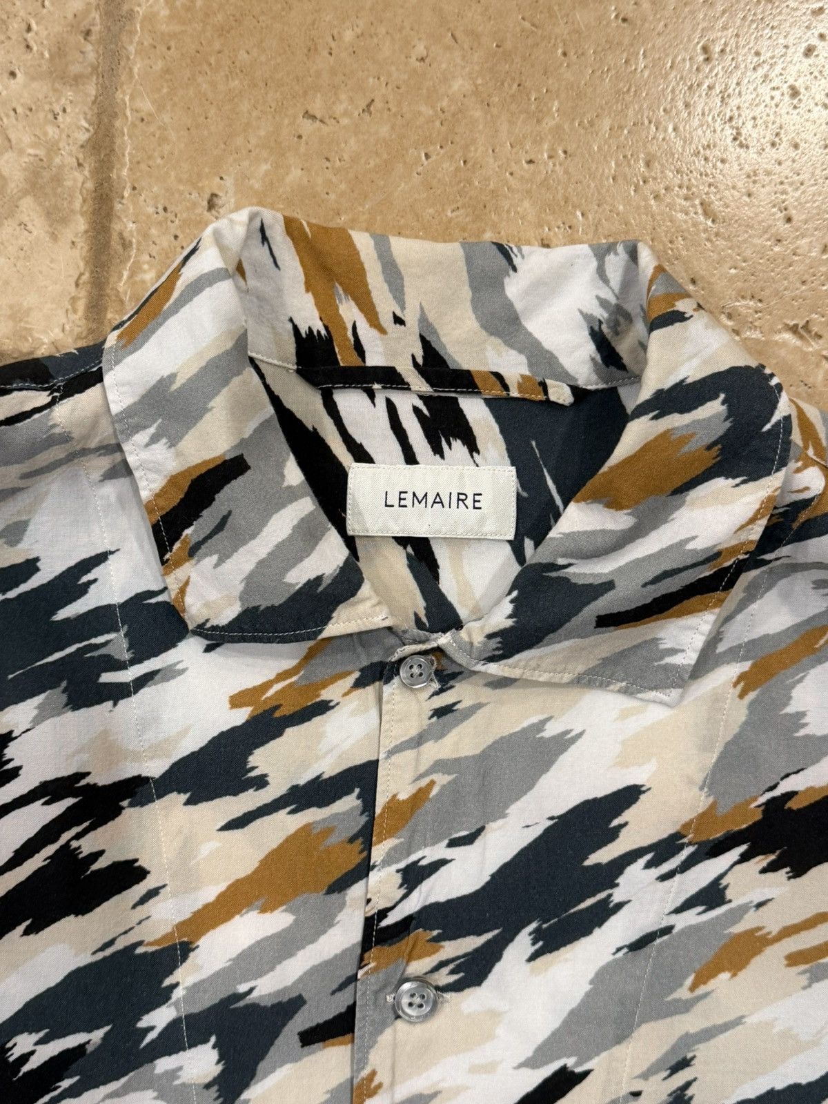 Lemaire Lemaire Cream Tiger Camo SS18 Convertible Collar Shirt Size US L / EU 52-54 / 3 - 6 Thumbnail