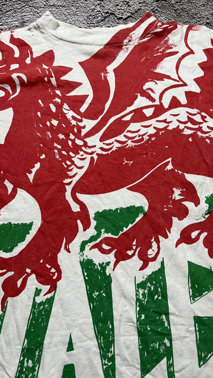 Vintage VTG 90’s Wales overprinted single stitch tee Size US XXL / EU 58 / 5 - 5 Thumbnail