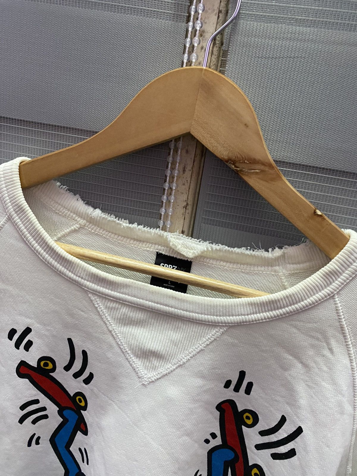 Vintage Thrashed Keith Haring Skateboarding Distressed Sweatshirt Size US M / EU 48-50 / 2 - 5 Thumbnail