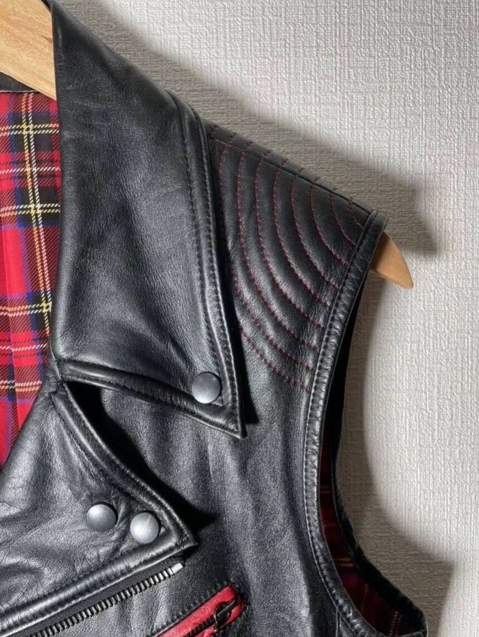 Number (N)ine Number (N) ine 05ssEmily leather jacket vest 2412-Nextarrow Size US L / EU 52-54 / 3 - 4 Thumbnail