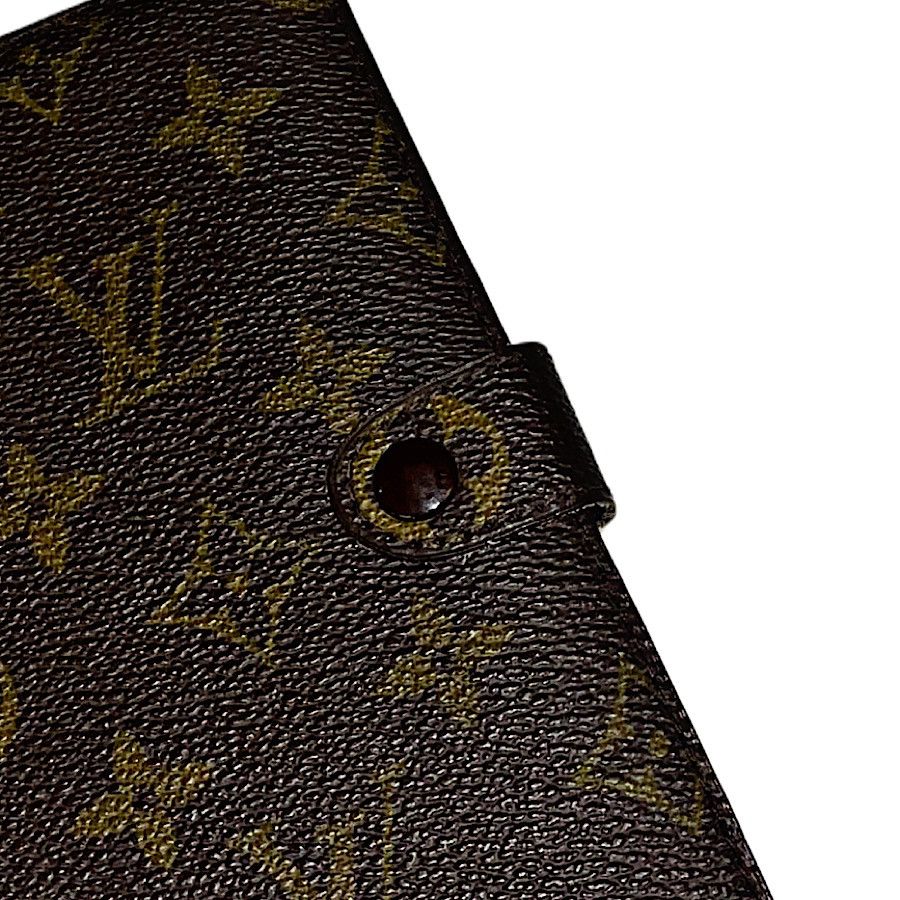 Louis Vuitton Authentic Vintage Vuitton Monogram Passport Holder Size ONE SIZE - 2 Thumbnail