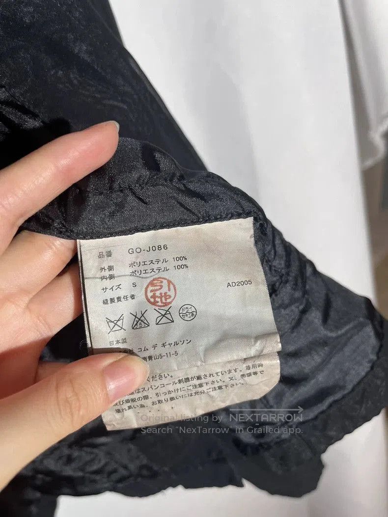 Comme des Garcons cdg 2005 black blazer with sequin detail. Size US S / EU 44-46 / 1 - 3 Thumbnail