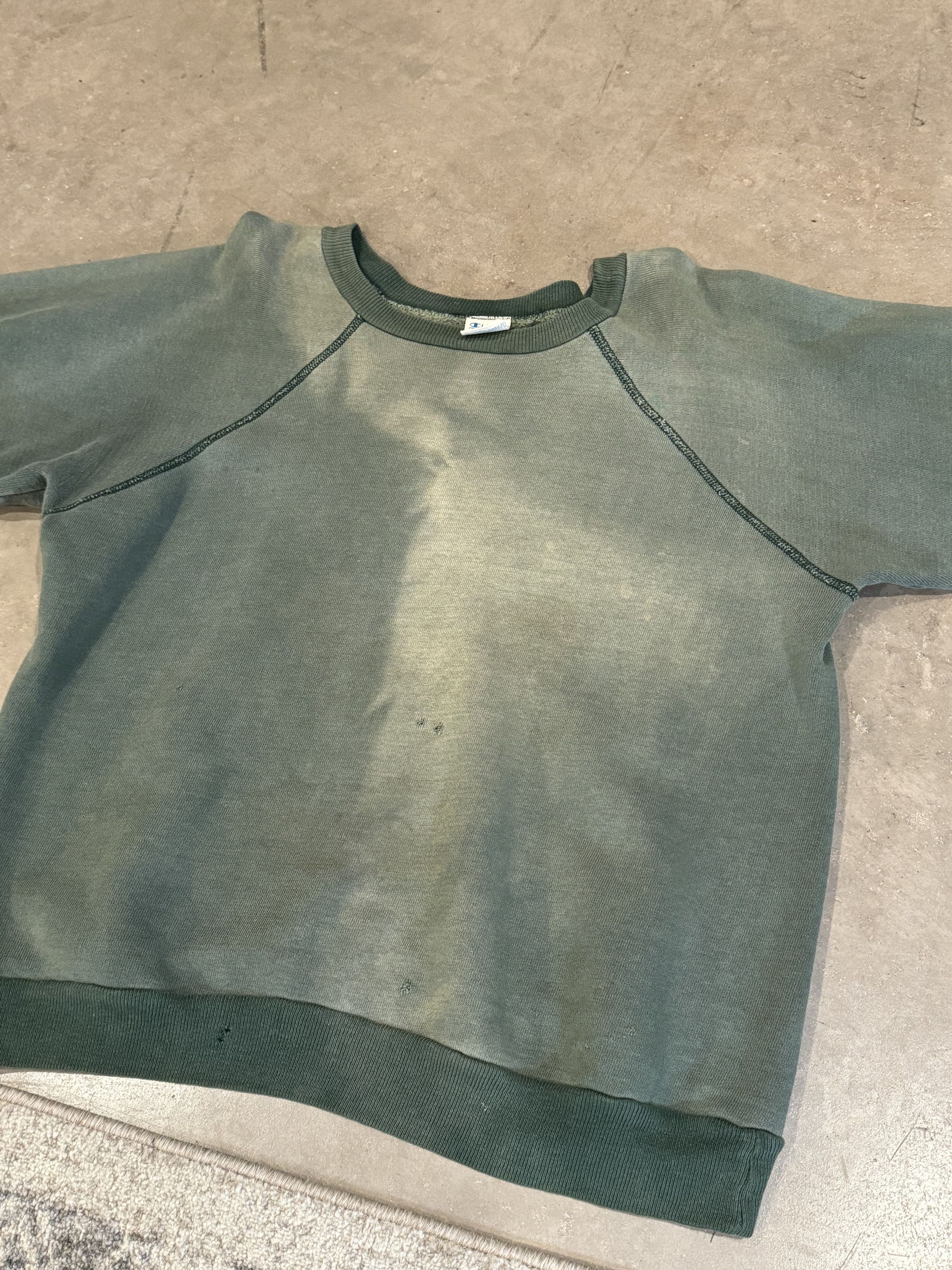 Champion 70s Vintage Champion Sunfaded Raglan Crewneck Size US L / EU 52-54 / 3 - 1 Thumbnail