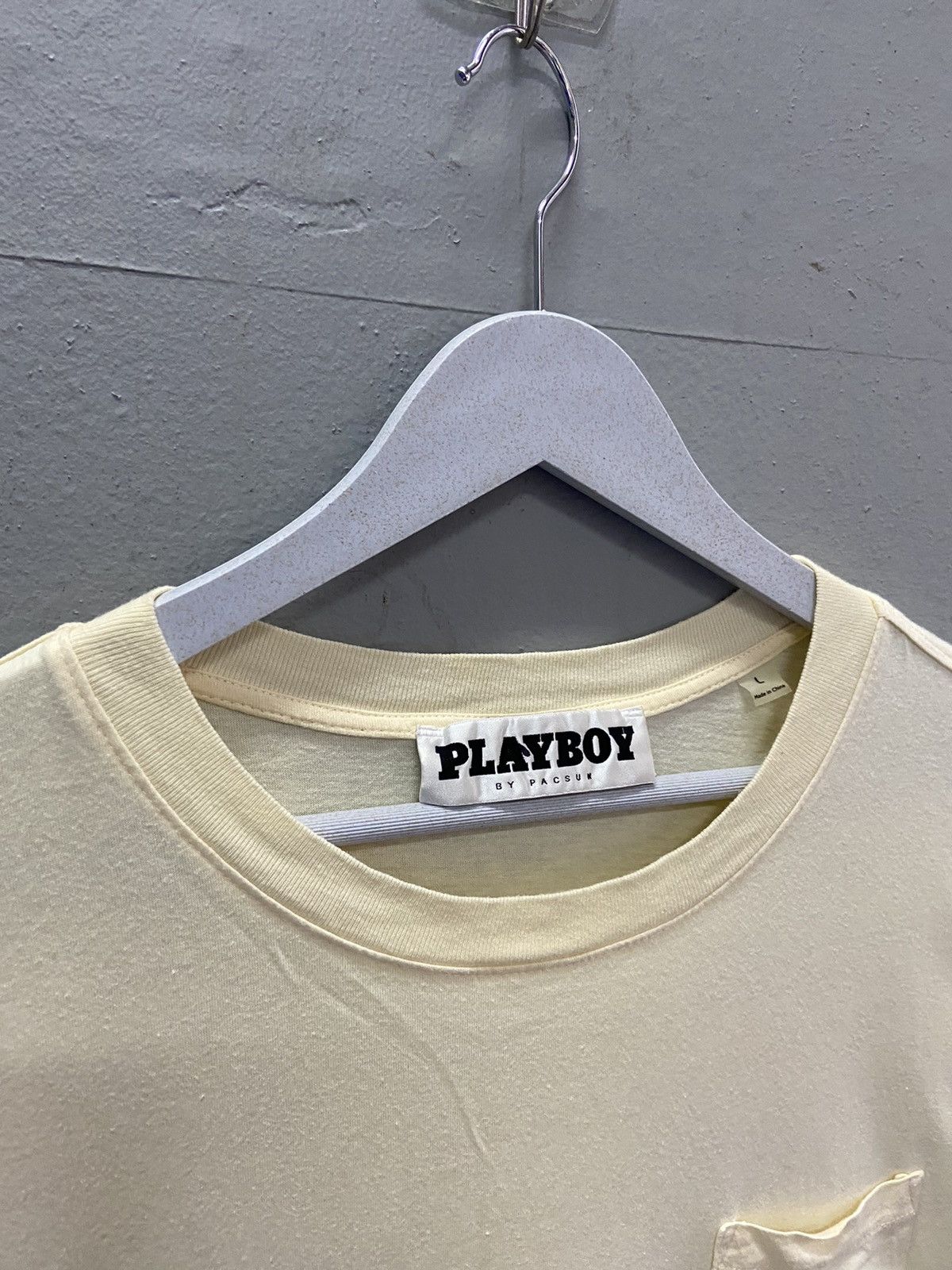 Playboy PLAYBOY BY PACSUN SEXY GIRL TEE SHIRT Size US L / EU 52-54 / 3 - 7 Thumbnail