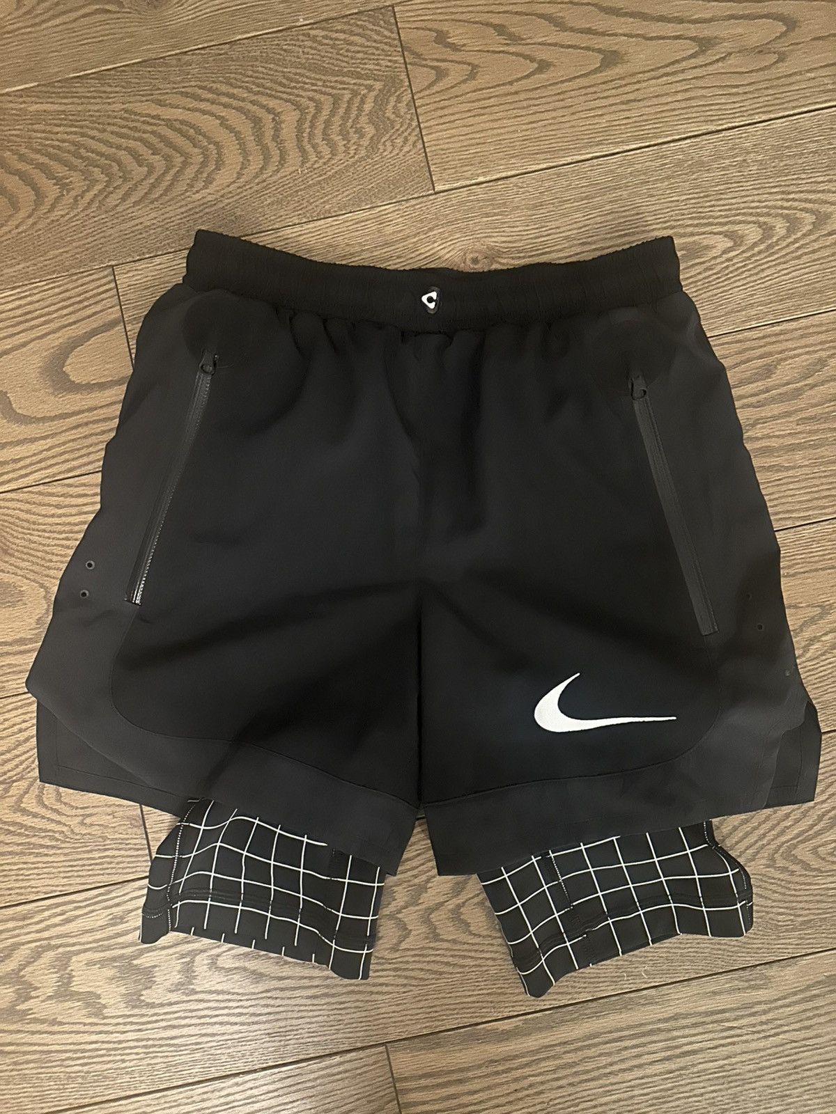 Nike × Off-White XS - Nike x Off-White Shorts Size US 26 / EU 42 - 1 Thumbnail
