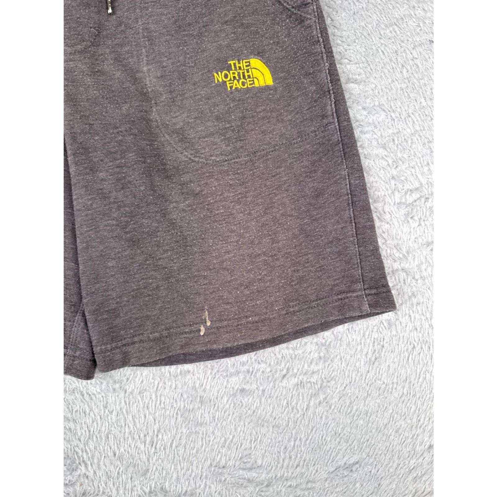The North Face The North Face Shorts Men Small Gray Sweat Jersey Fabric Cotton Polyester 32x9 Size US S / EU 44-46 / 1 - 2 Thumbnail
