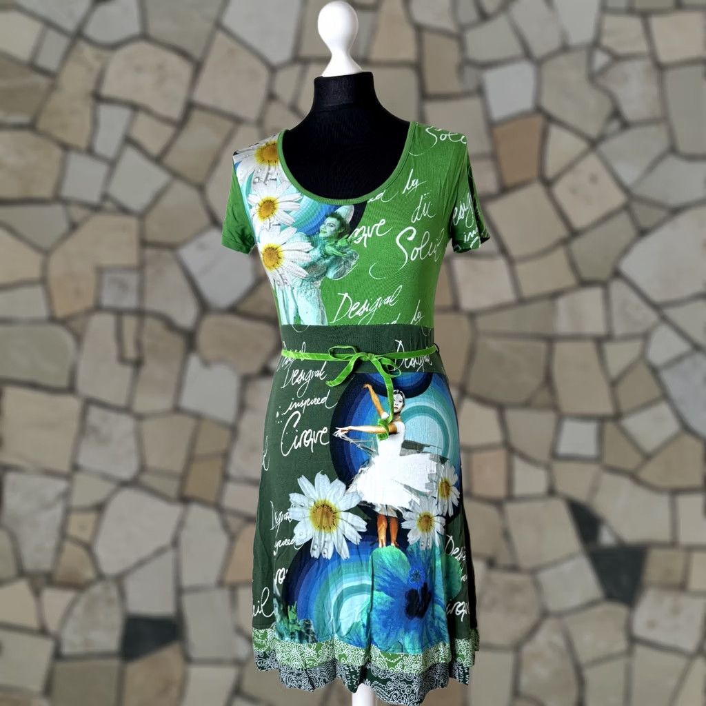 Desigual Desigual Cirque du Soleil womens green dress M Dress Knee Length A-Line Womens Desigual Cirque du Soleil Dress M Green Size M / US 6-8 / IT 42-44 - 1 Thumbnail