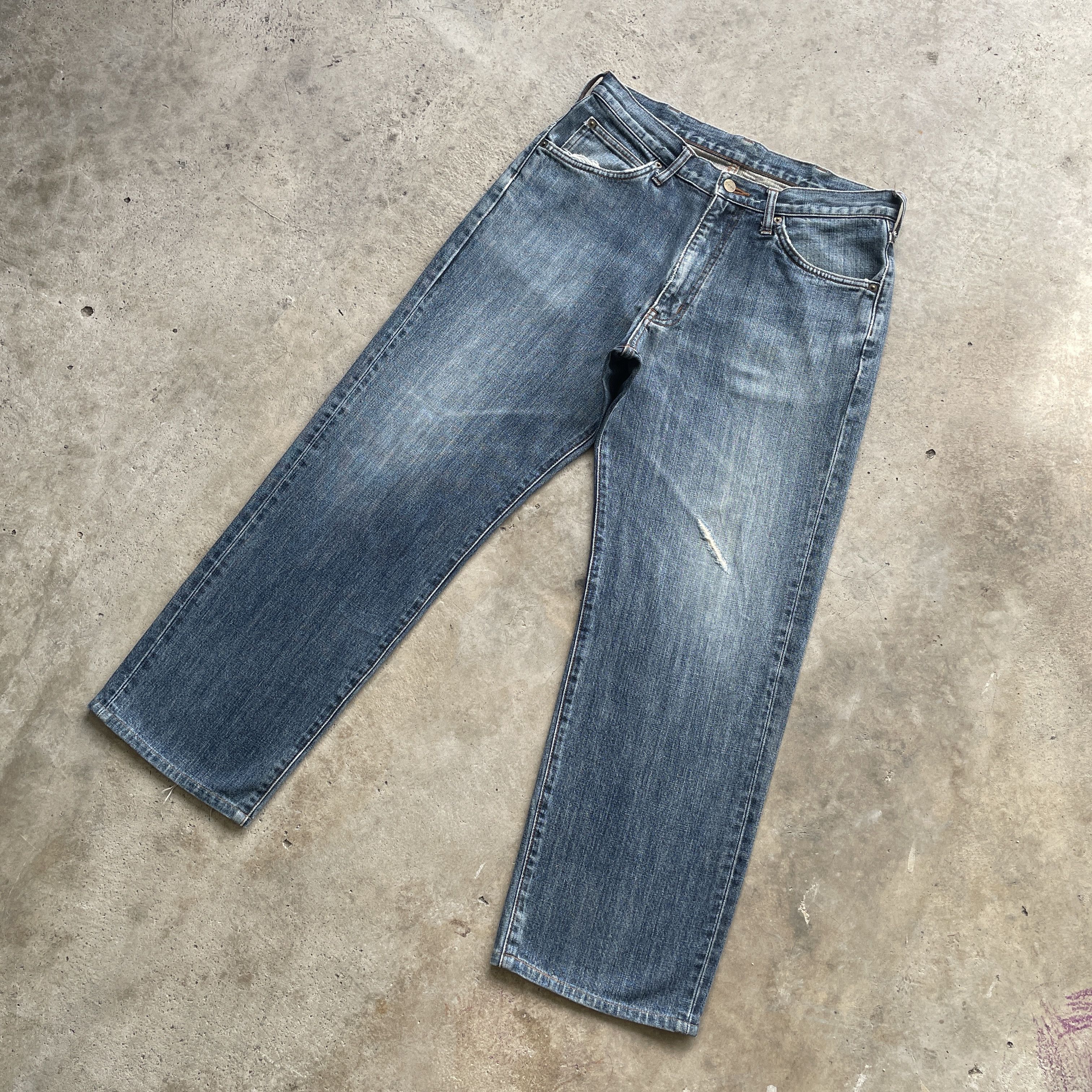 Japanese Brand × Wrangler W32 VINTAGE WRANGLER DISTRESSED JEANS FADED PANTS DENIM Size US 32 / EU 48 - 1 Thumbnail