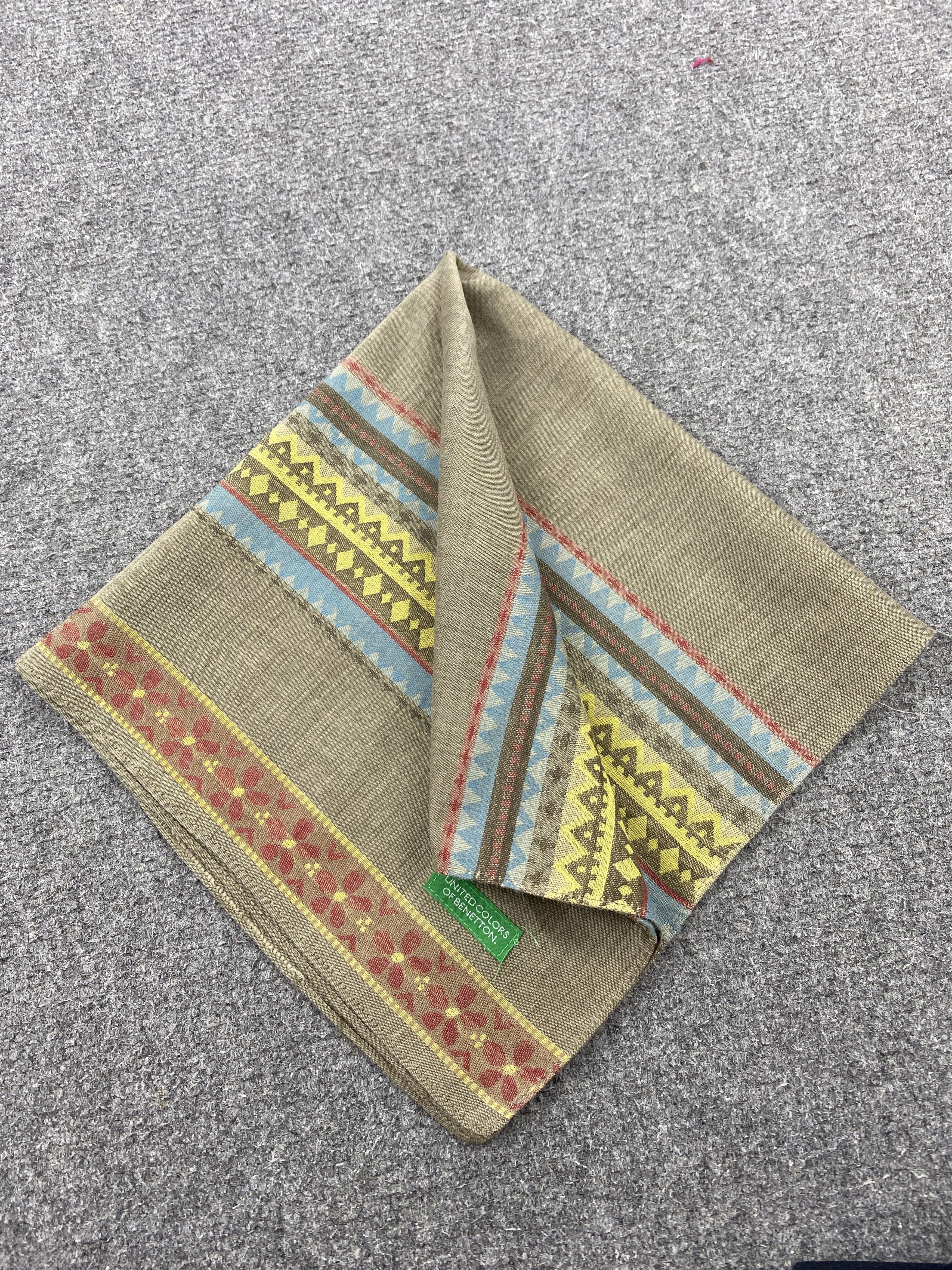 United Colors Of Benetton United Color Of Benetton Handkerchief / Neckerchief HKC1154 Size ONE SIZE - 3 Thumbnail