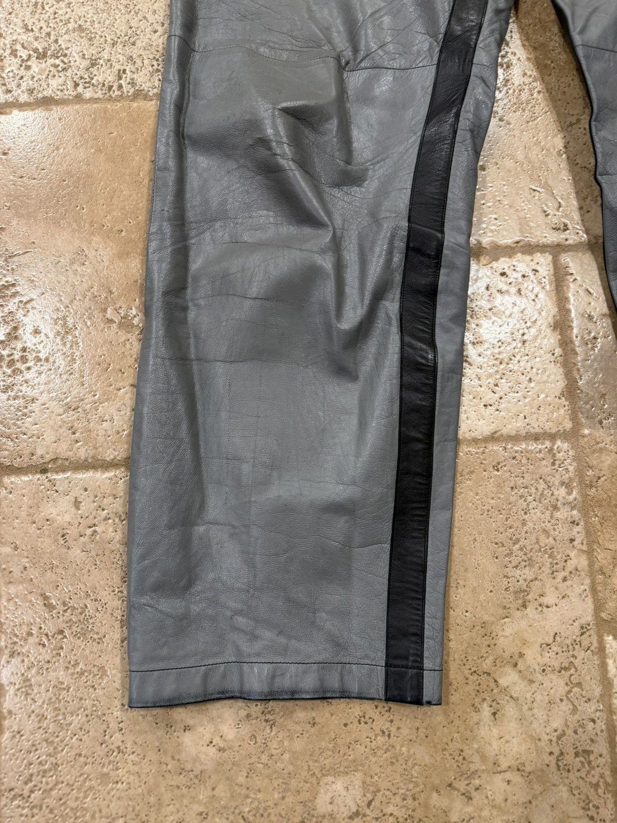 Prada Prada FW 2018 Gray Calfskin Leather Wide Side Stripe Pants Size US 33 - 7 Thumbnail