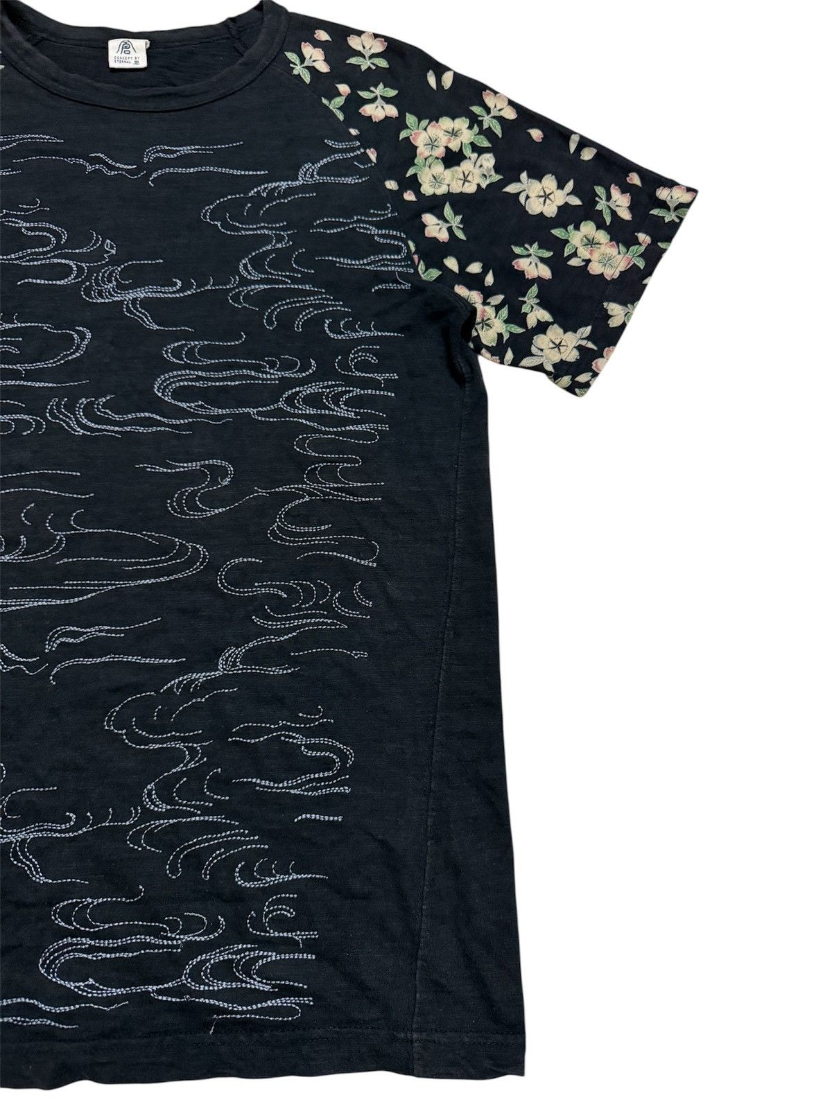 Eternal Eternal Sashiko Style Waves Tshirt Size US L / EU 52-54 / 3 - 4 Thumbnail
