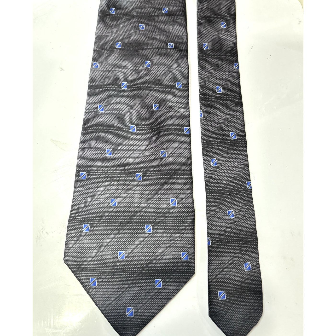 Van Heusen VAN HEUSEN Men's Silk Blue Square Pattern Neck Tie Size ONE SIZE - 4 Thumbnail
