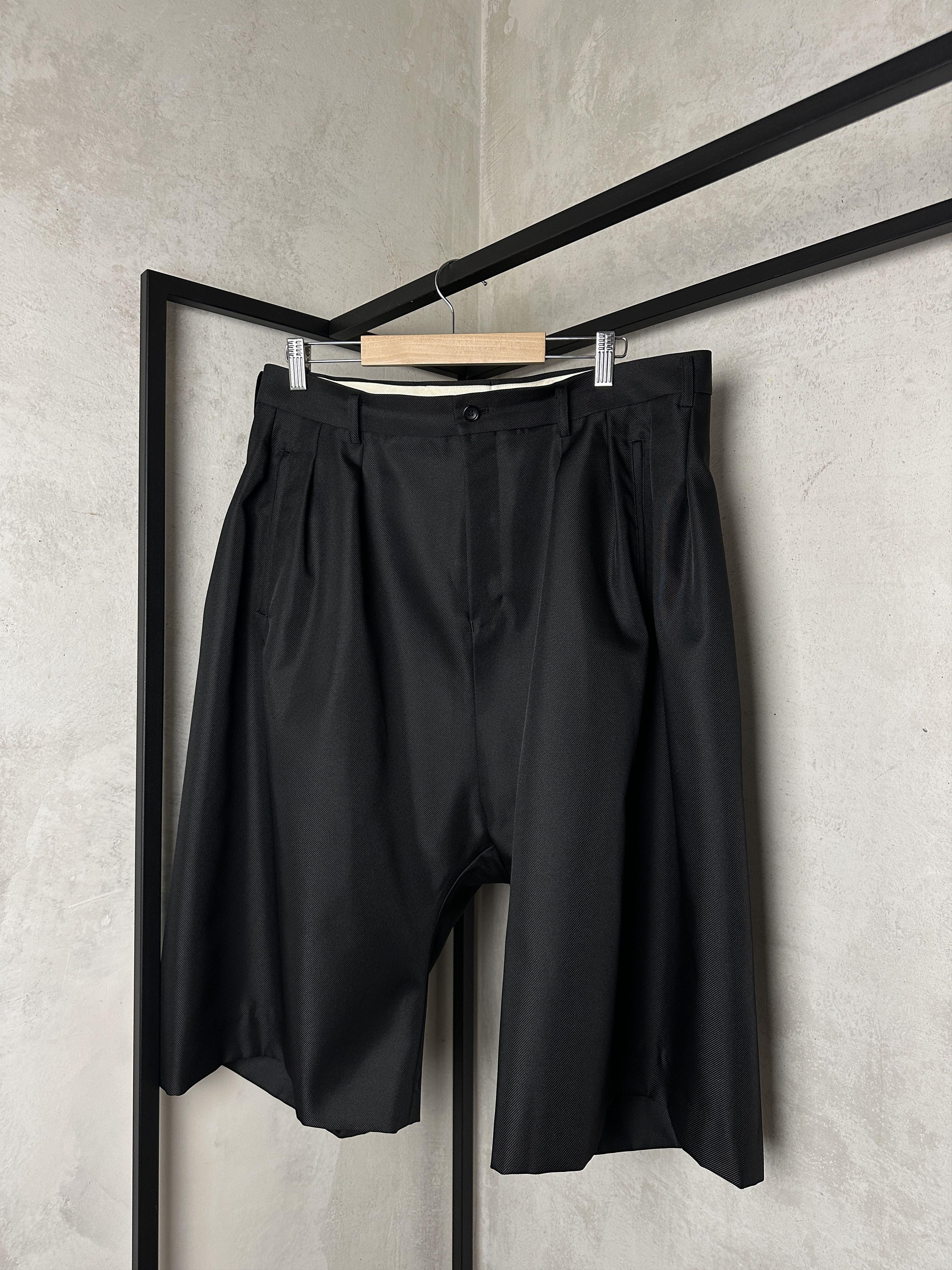 Comme des Garcons Homme Plus Comme Des Garcons Homme Plus Man Black Shorts & Skirts Size US 34 / EU 50 - 4 Thumbnail