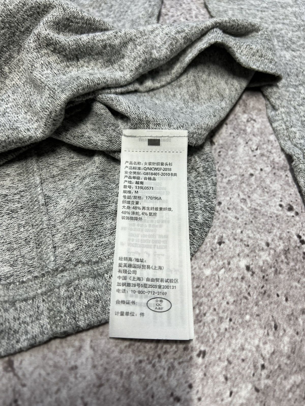 Abercrombie & Fitch y2k abercrombie & fitch 2000’s grey long sleeve henley top Size M / US 6-8 / IT 42-44 - 10 Thumbnail