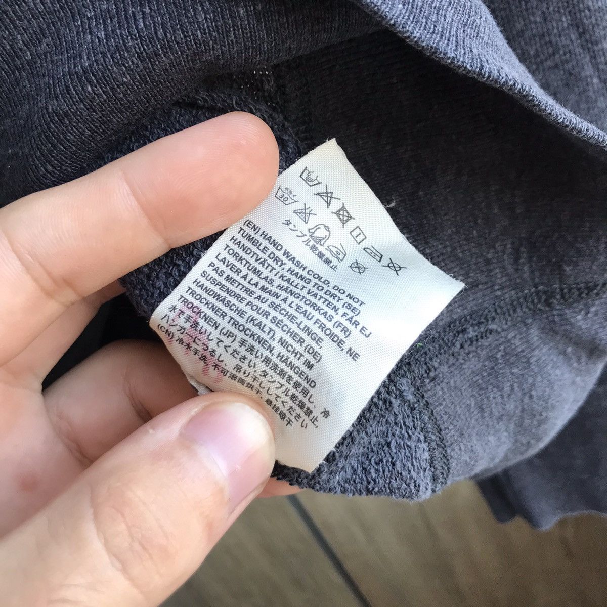 Acne Studios Acne Studios College Crewneck Sweatshirt mens size S/M Size US S / EU 44-46 / 1 - 6 Thumbnail