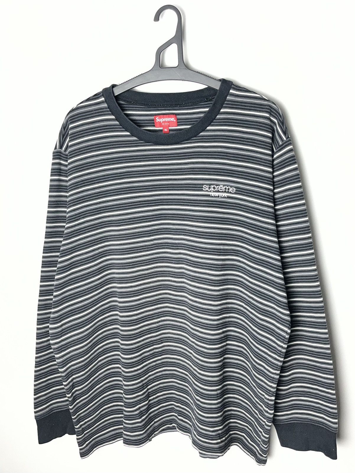 Supreme Supreme FW07 striped crest hoodie | Grailed