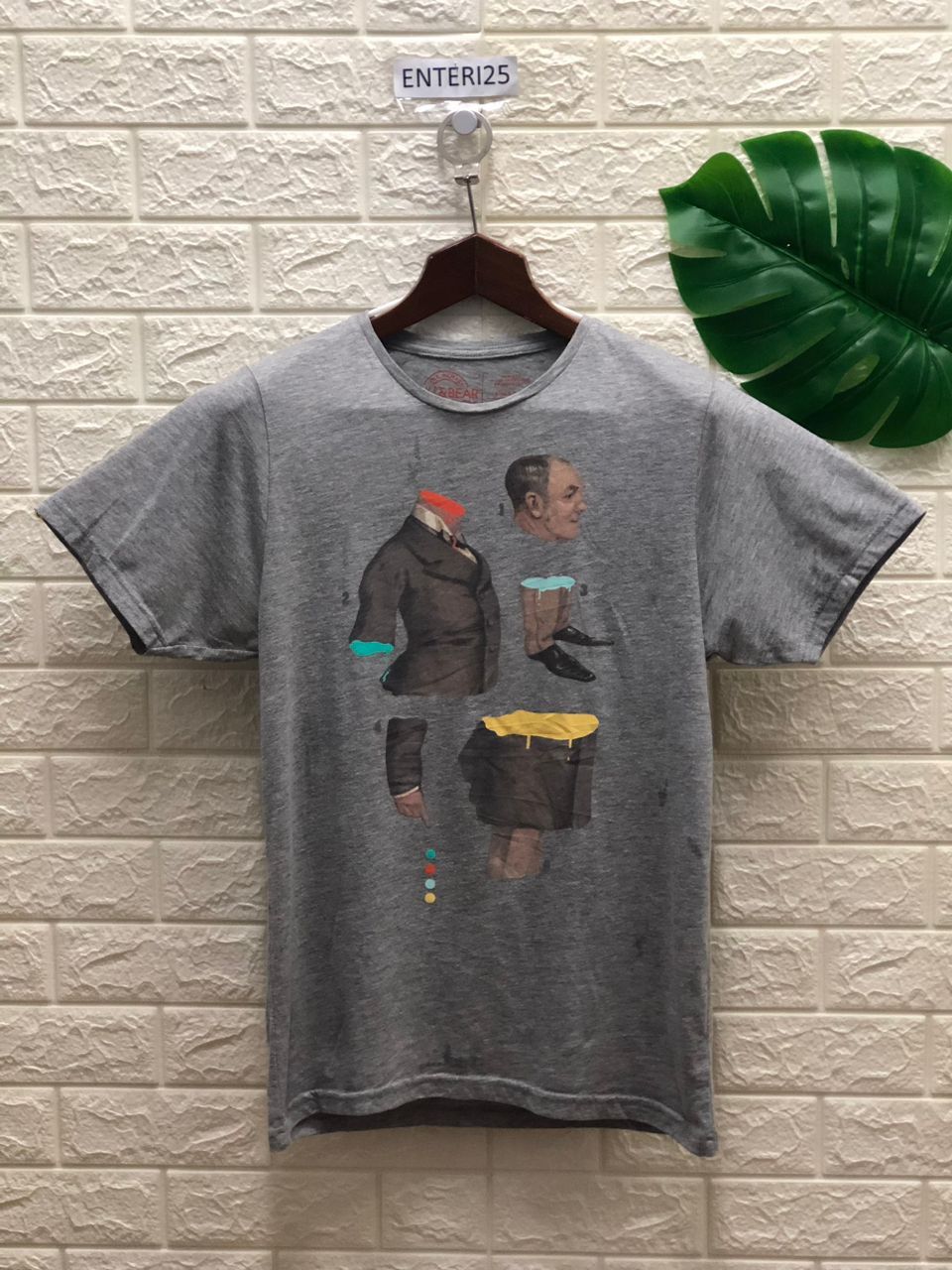Pull & Bear Nazi officer PULL & BEAR Abstract Pop Art Graphic Size US M / EU 48-50 / 2 - 1 Thumbnail