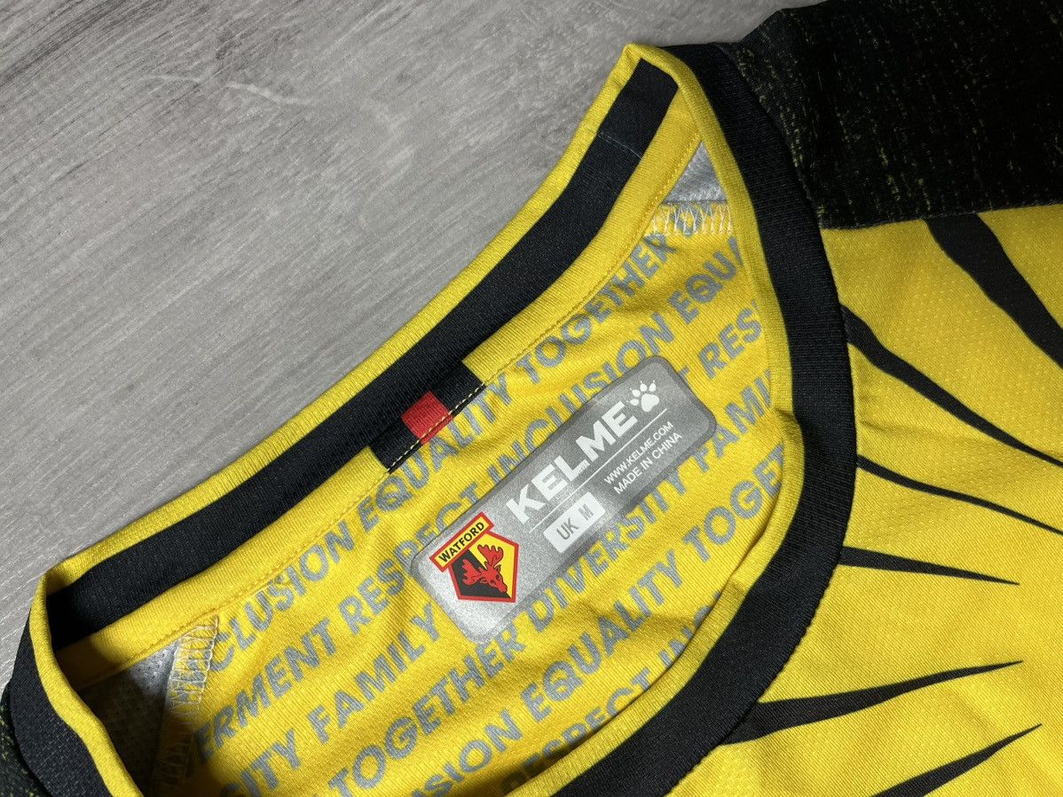 Other Kelme Watford home jersey 2020/21 Size US M / EU 48-50 / 2 - 4 Thumbnail