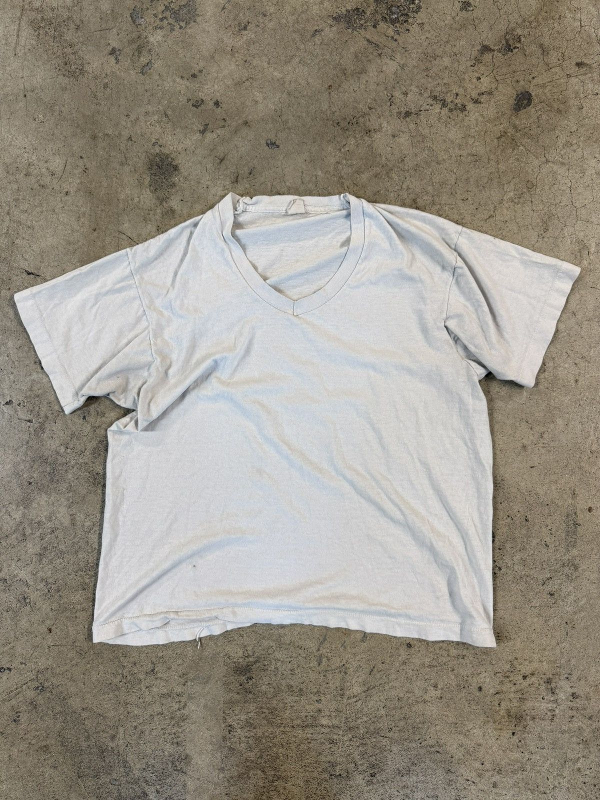 Vintage Vintage Trashed White T-Shirt Size US M / EU 48-50 / 2 - 1 Thumbnail