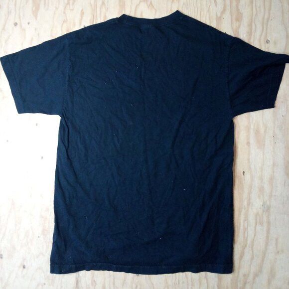 Vintage Vintage Y2K Don't Look At My Breasts T-Shirt Size US L / EU 52-54 / 3 - 6 Thumbnail