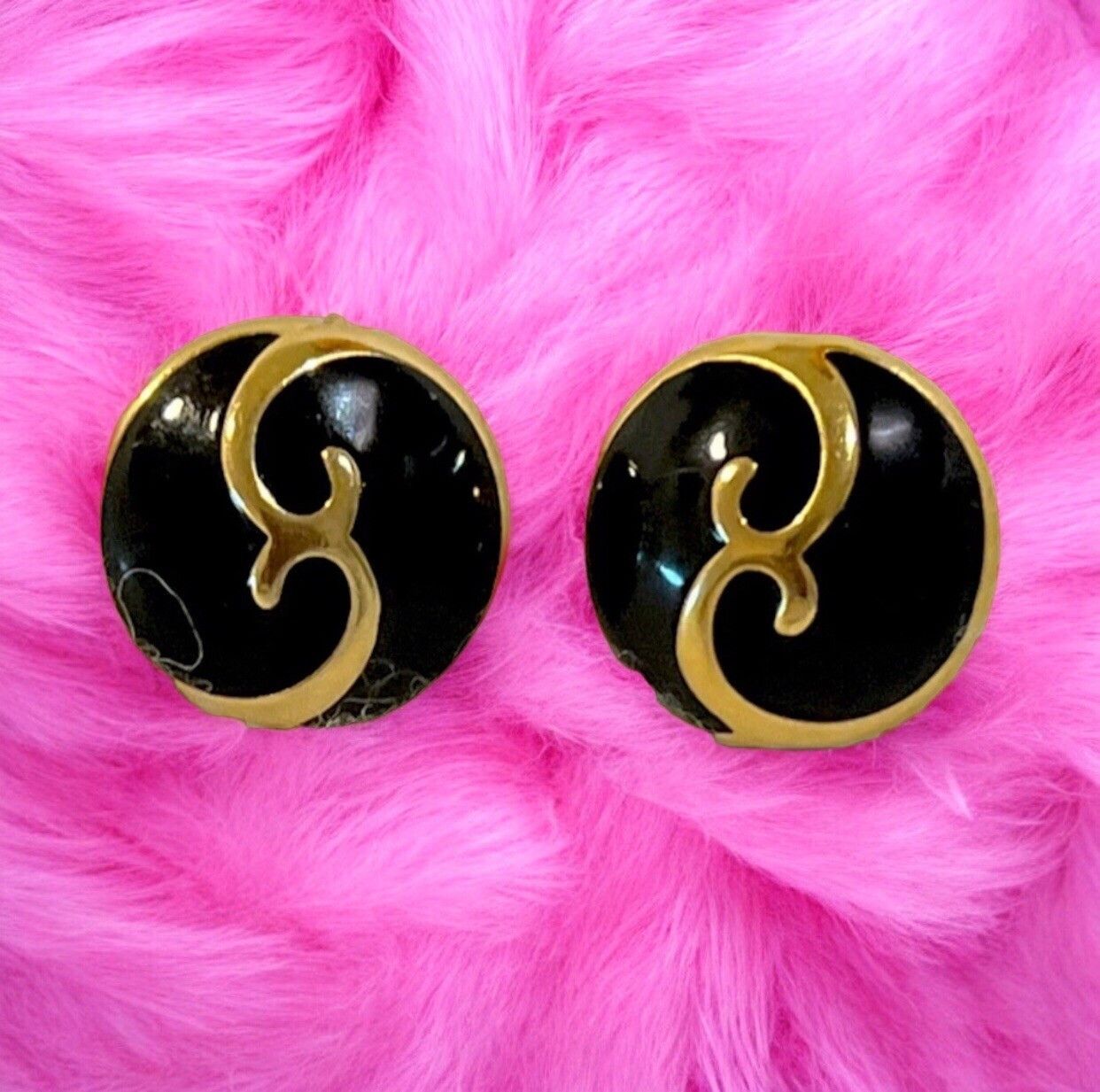 Other Vtg 80s Trifari Earrings Gold Tone Black Enamel Clip On Size ONE SIZE - 2 Thumbnail