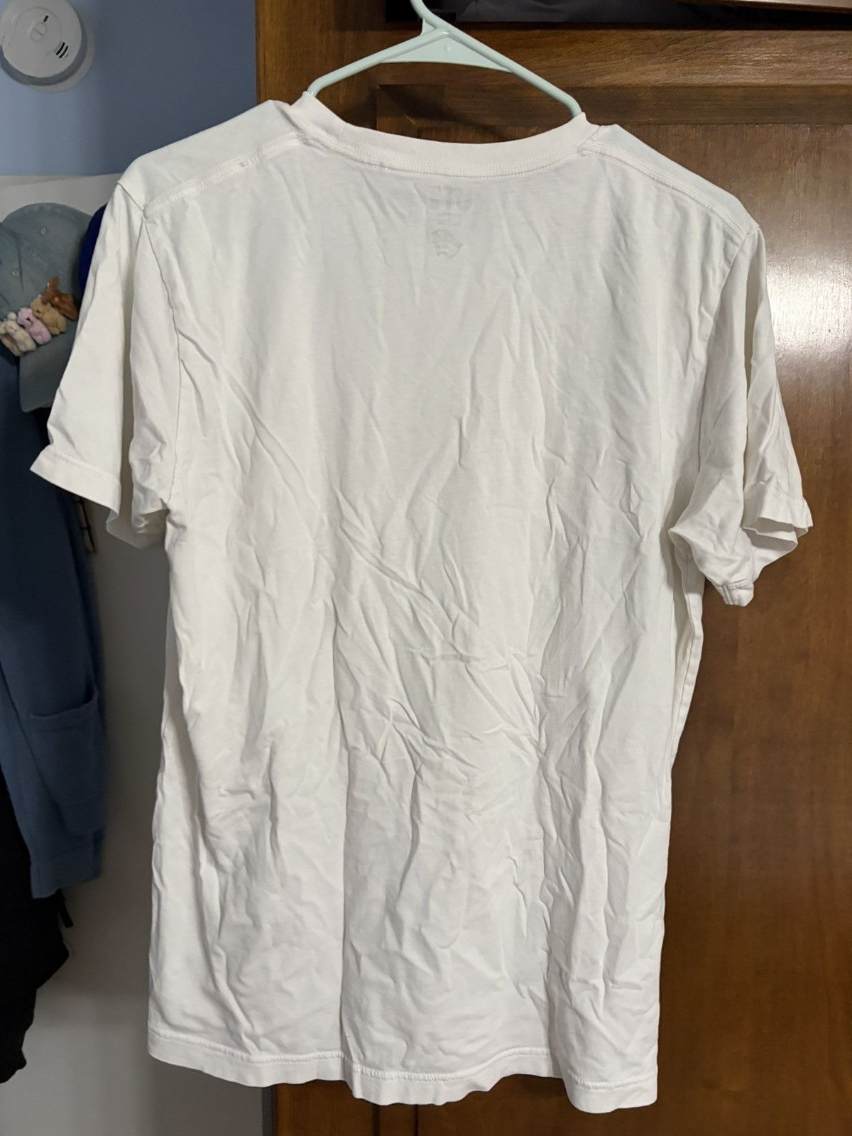 Uniqlo Uniqlo Shounen Jump 50th Anniversary Blue Eyes White Dragon Size US M / EU 48-50 / 2 - 2 Thumbnail